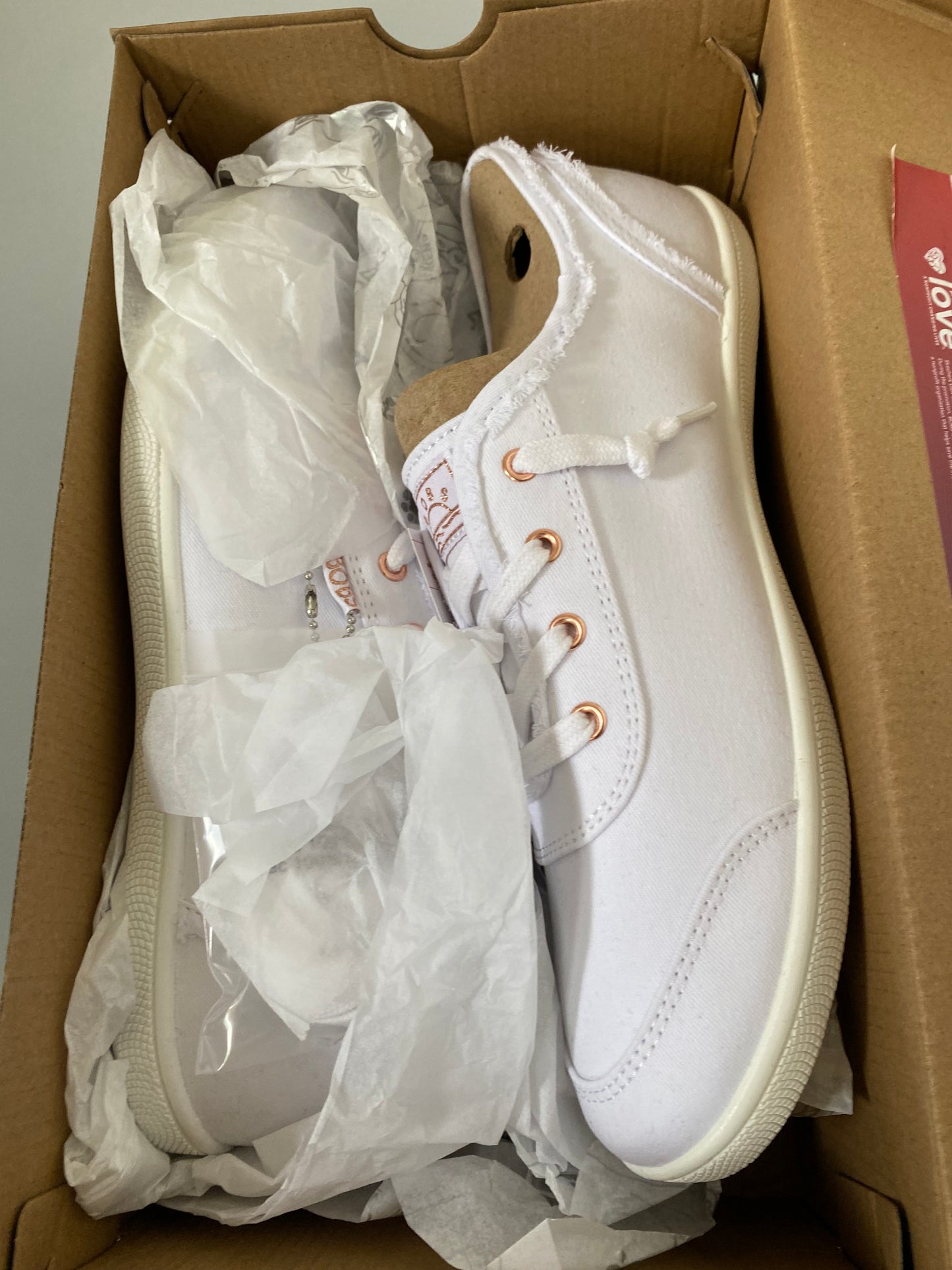Sketchers Bobs white canvas trainers brand new size 8
