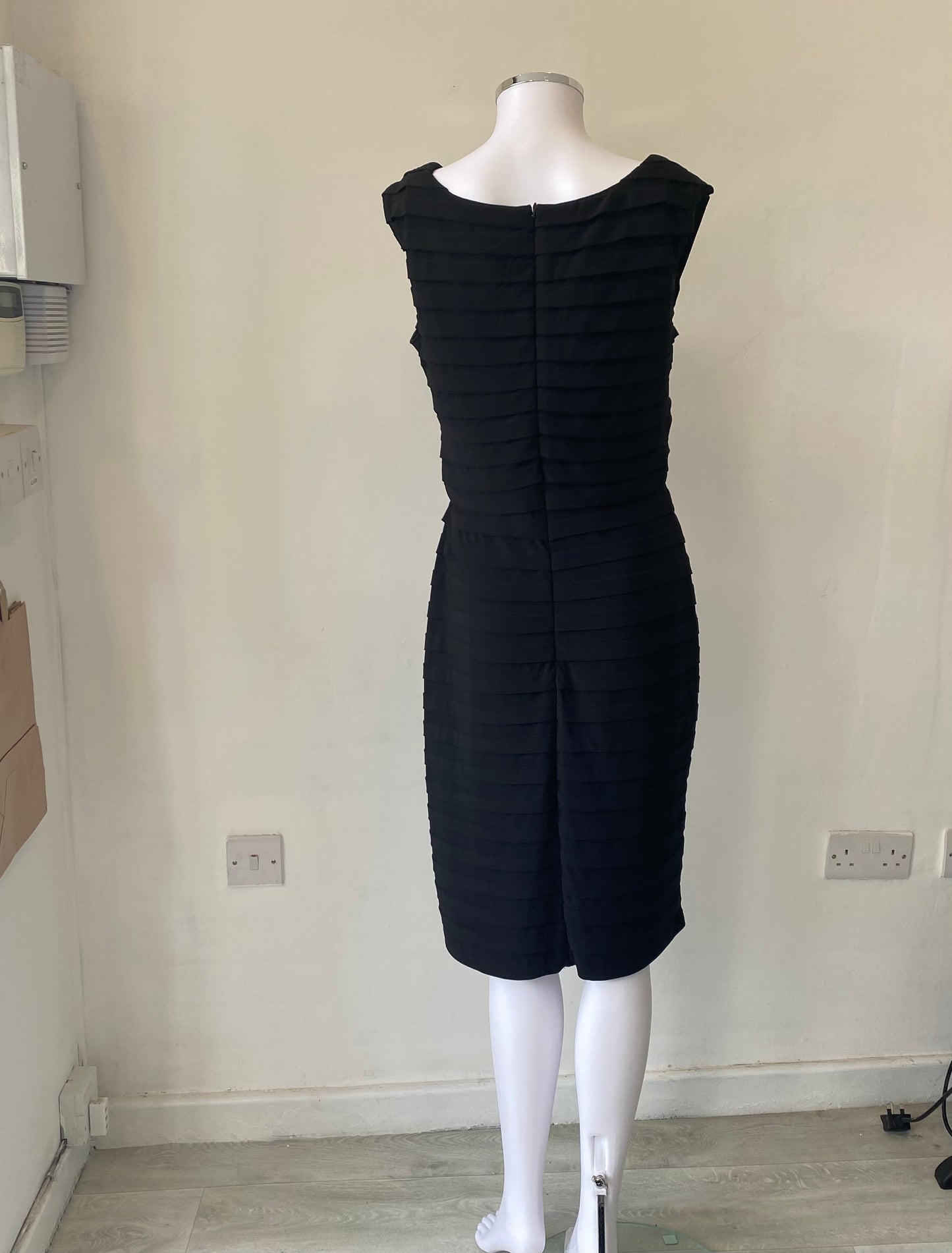Adrianna Papell Black Dress Size 12