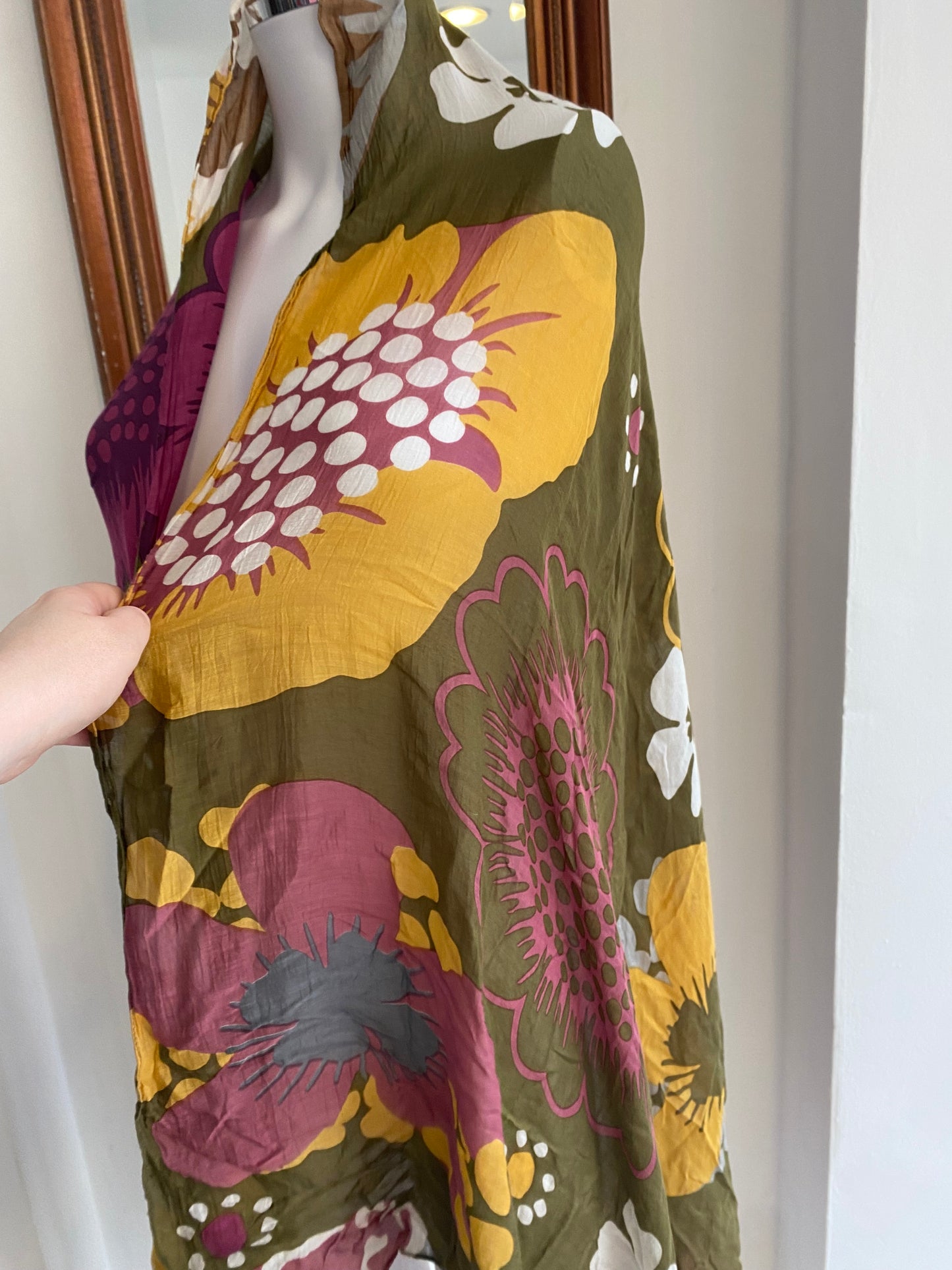 One Hundred Stars scarf