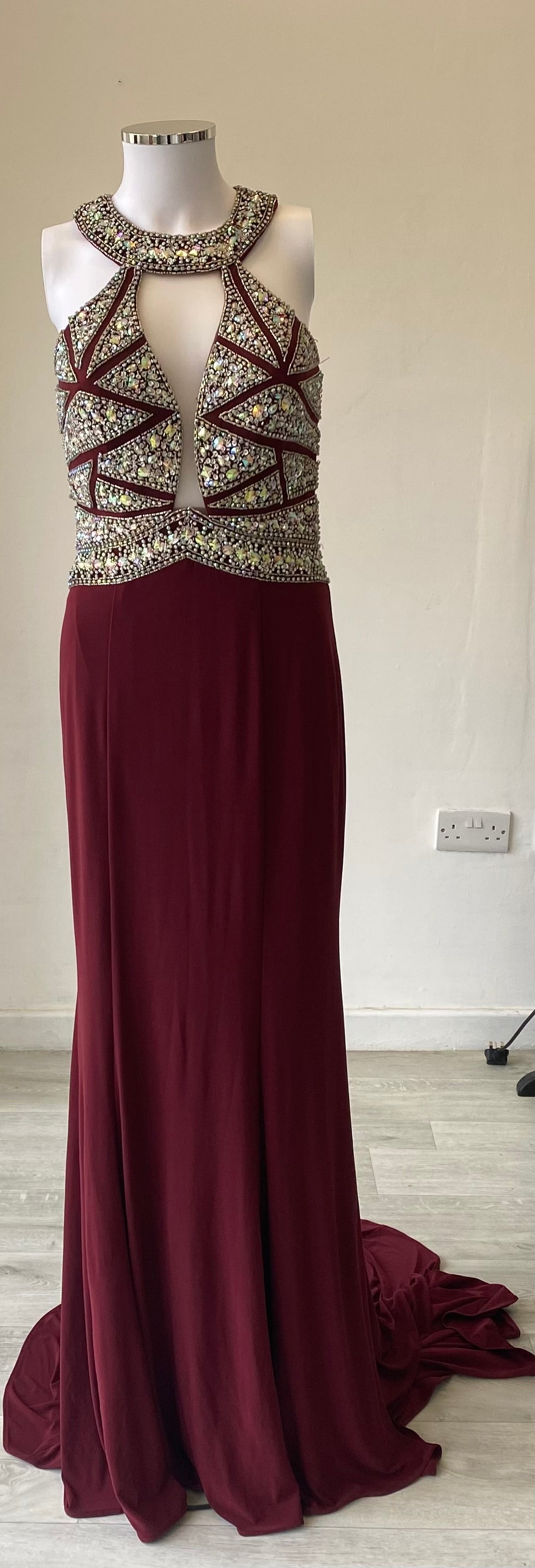 Angel Forever Beaded Burgundy Full Length Gown Prom Dress Size 6-8