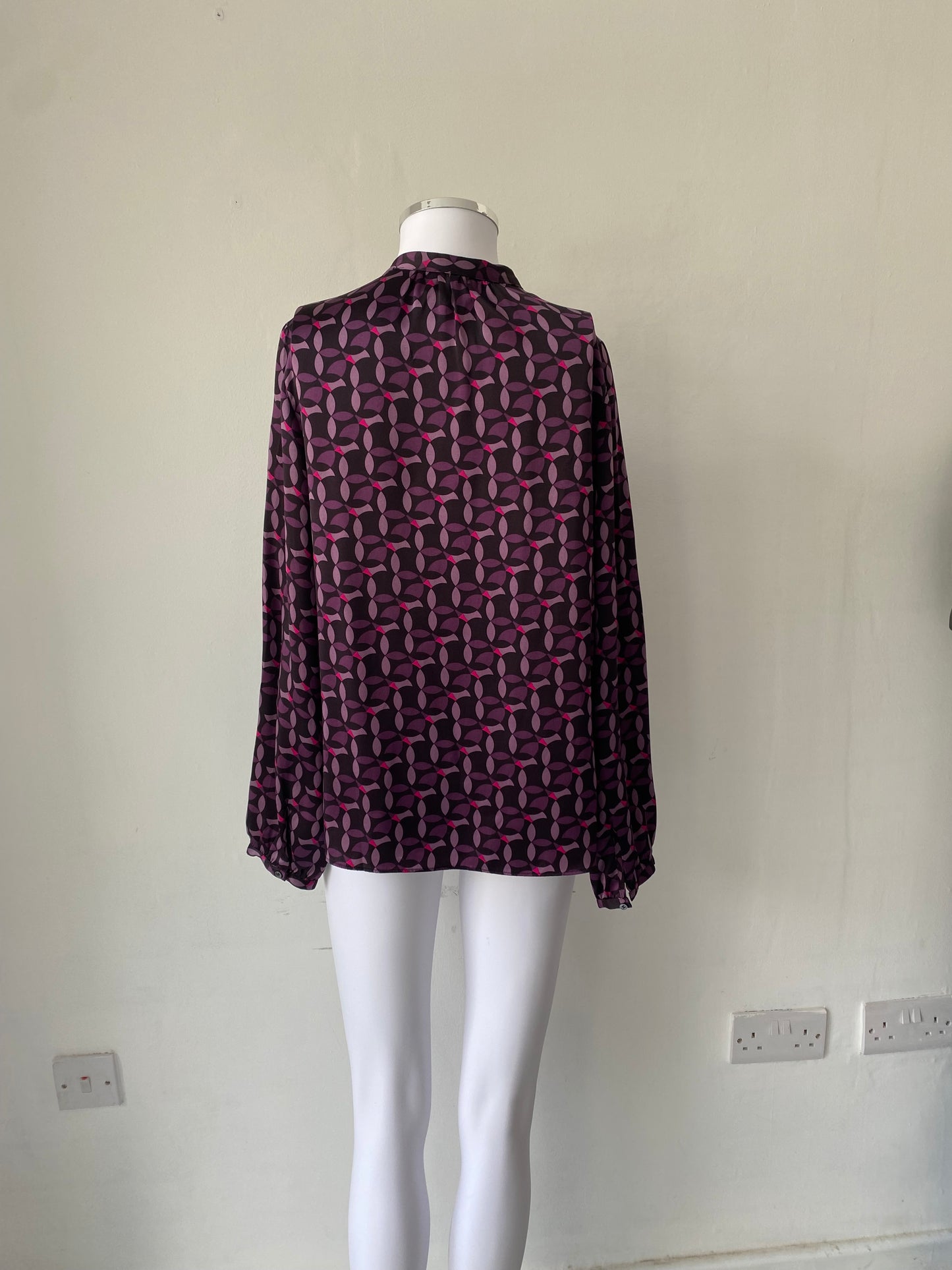 Jigsaw 100% Silk Printed Shirt Top Size 8