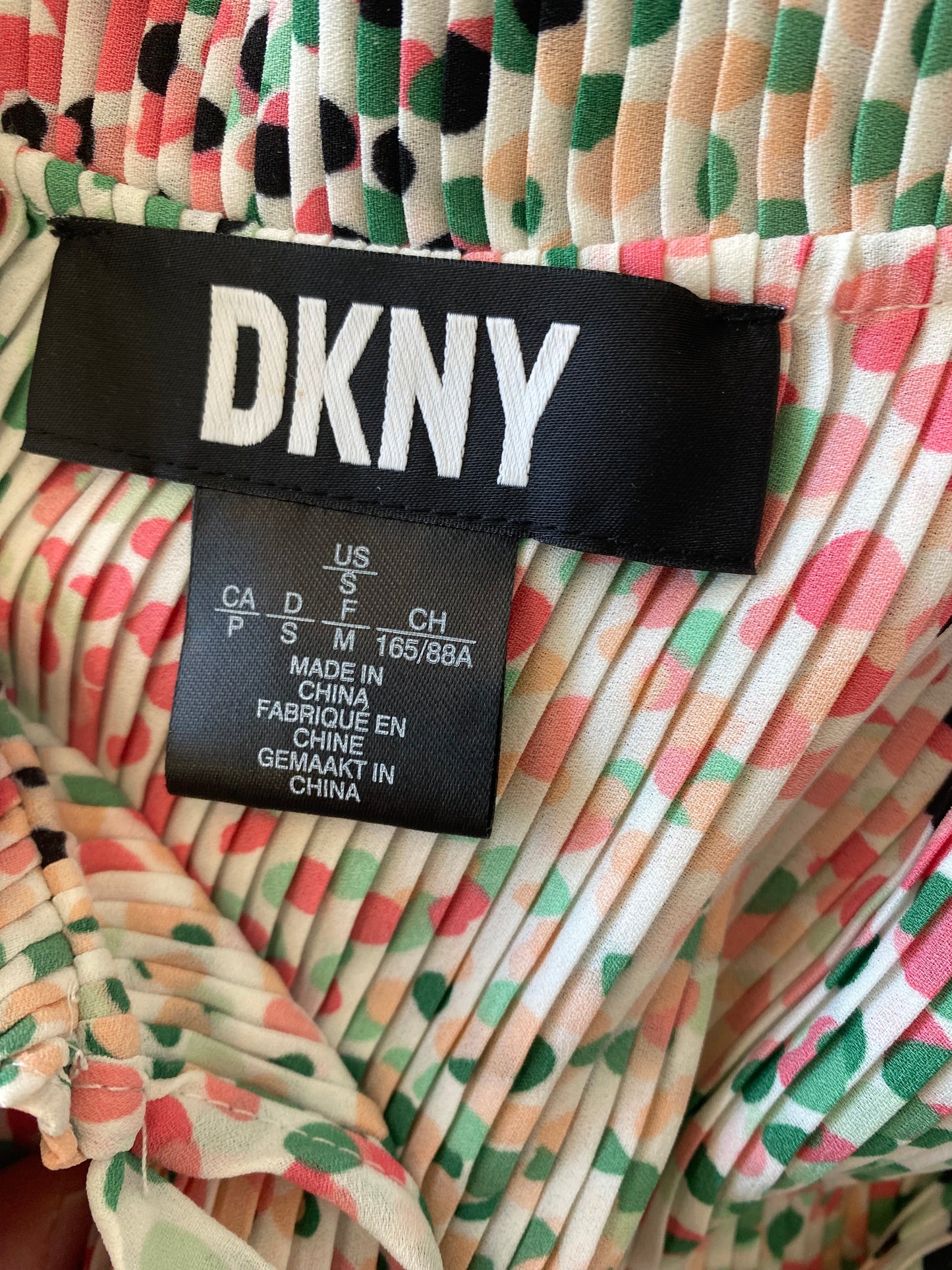 DKNY Patterned Pleated Top Size 6-8