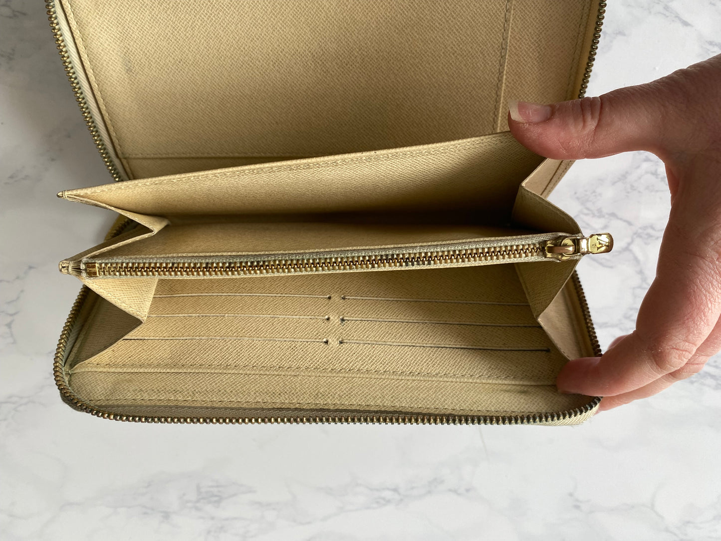 Louis Vuitton Damier Azure Zippy Organiser Wallet