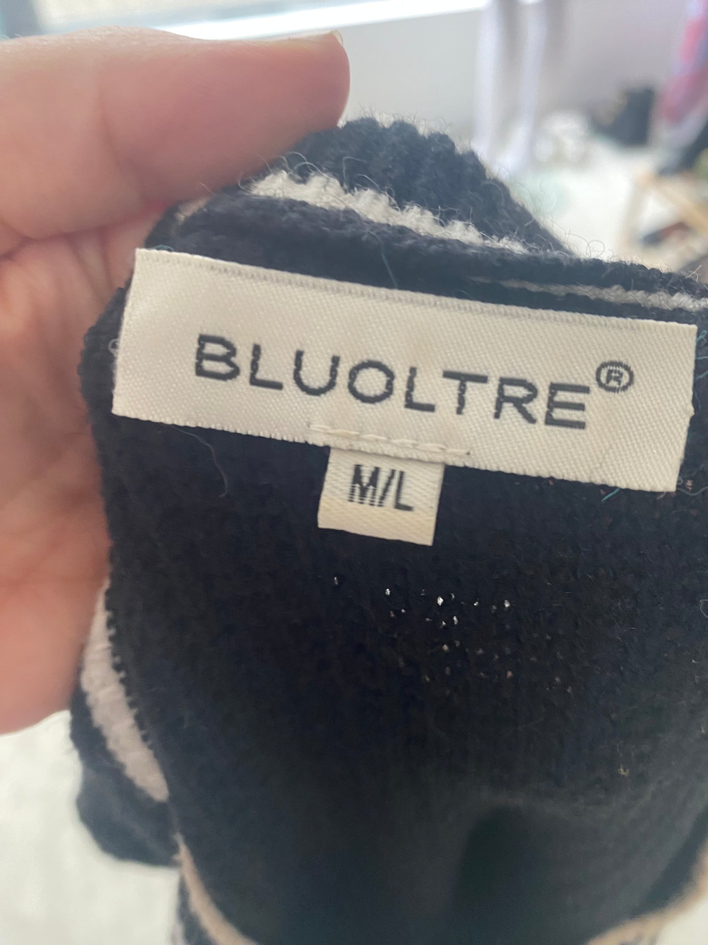 Bluoltre black and white cardigan size 12-14