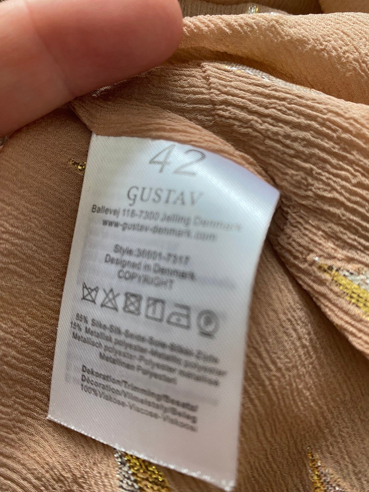 Gustav Beige Floaty Top Size 14