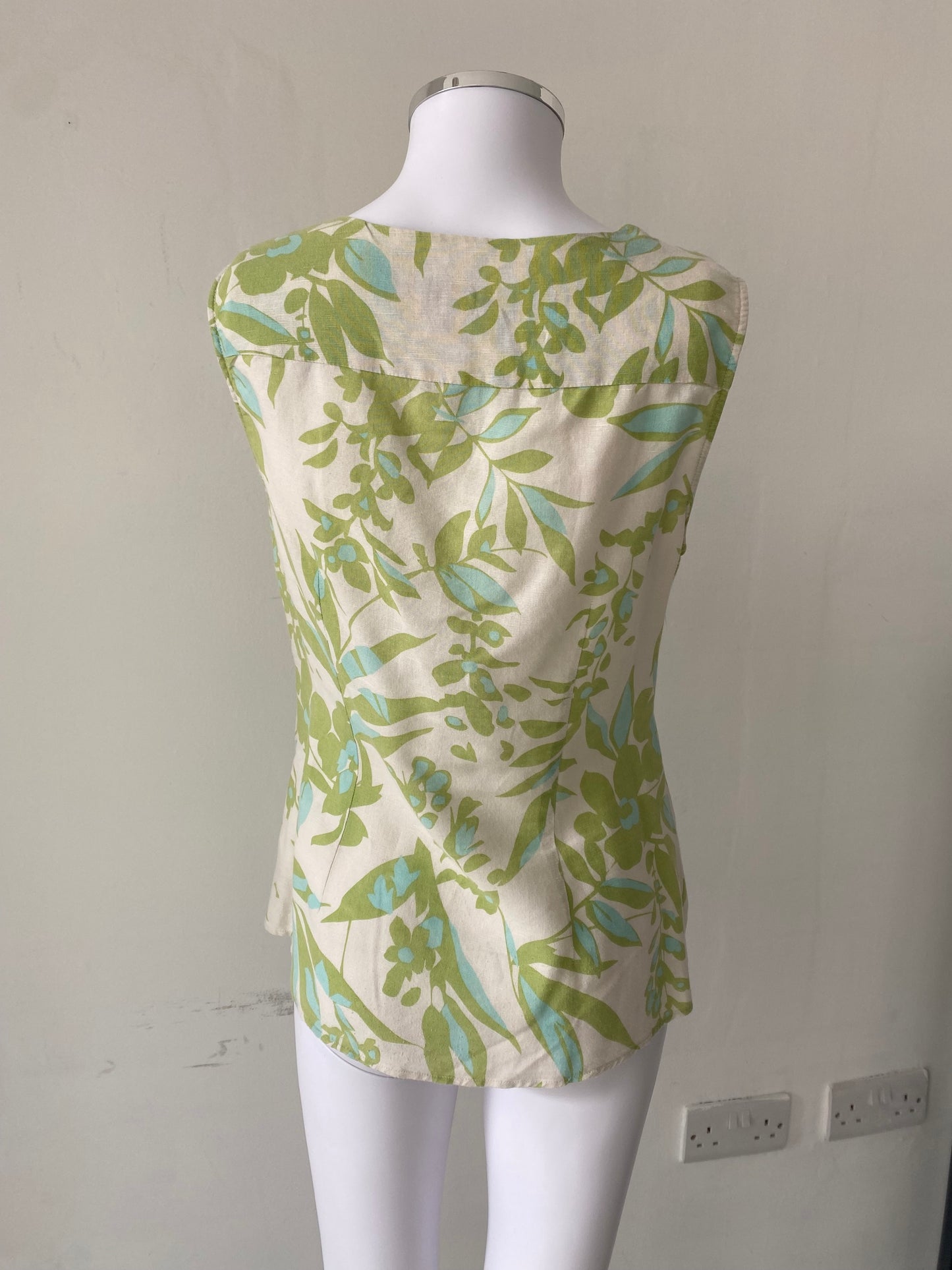 Monsoon Leaf Print Top Size 12
