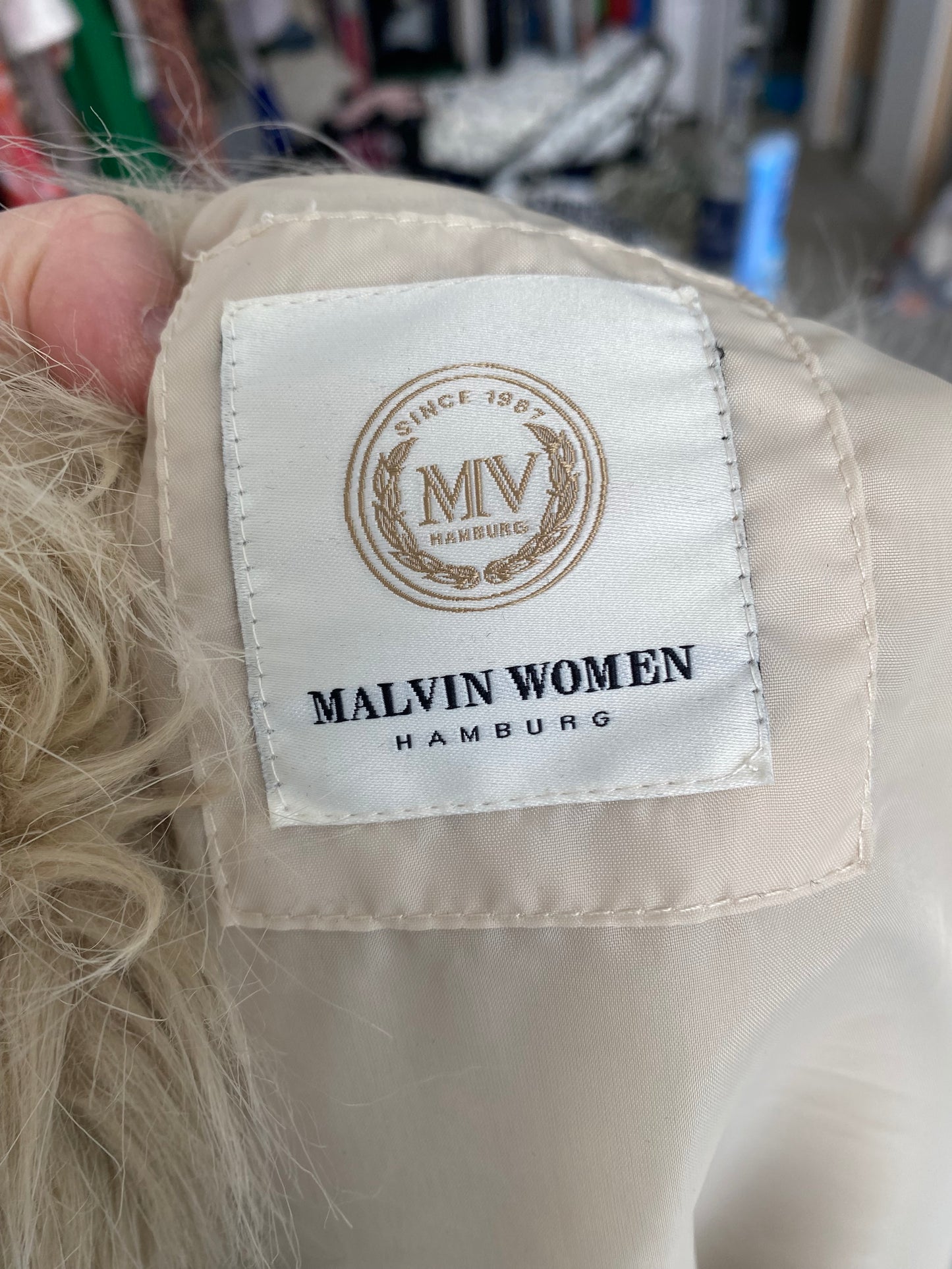 Malvin Women Hamburg Faux Fur Beige Gilet Size Large
