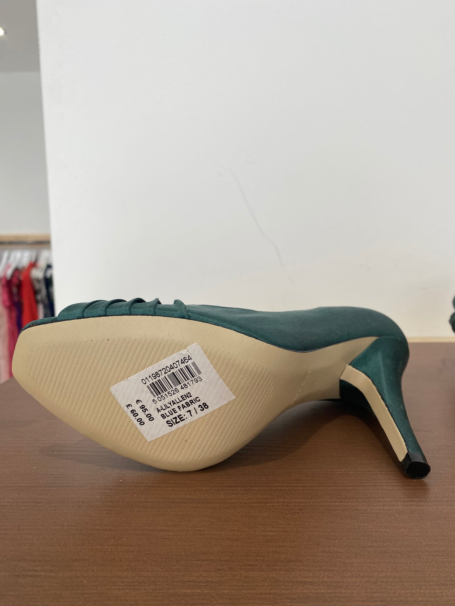 Nine West Green Satin Heels Size 4