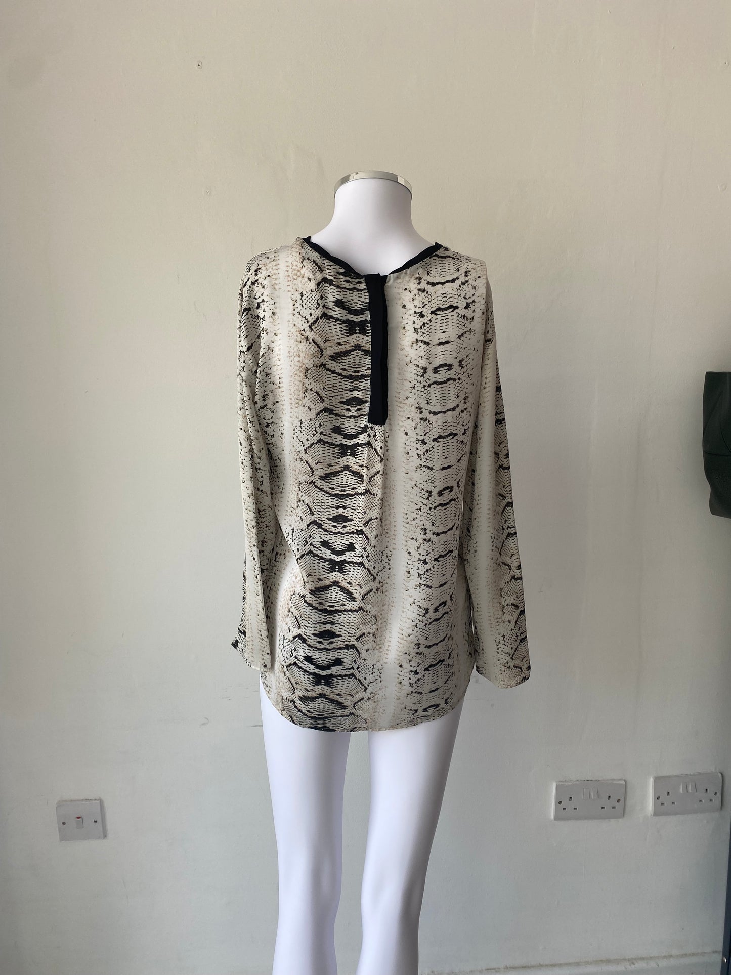 Zara Snake Print Top Size 8-10