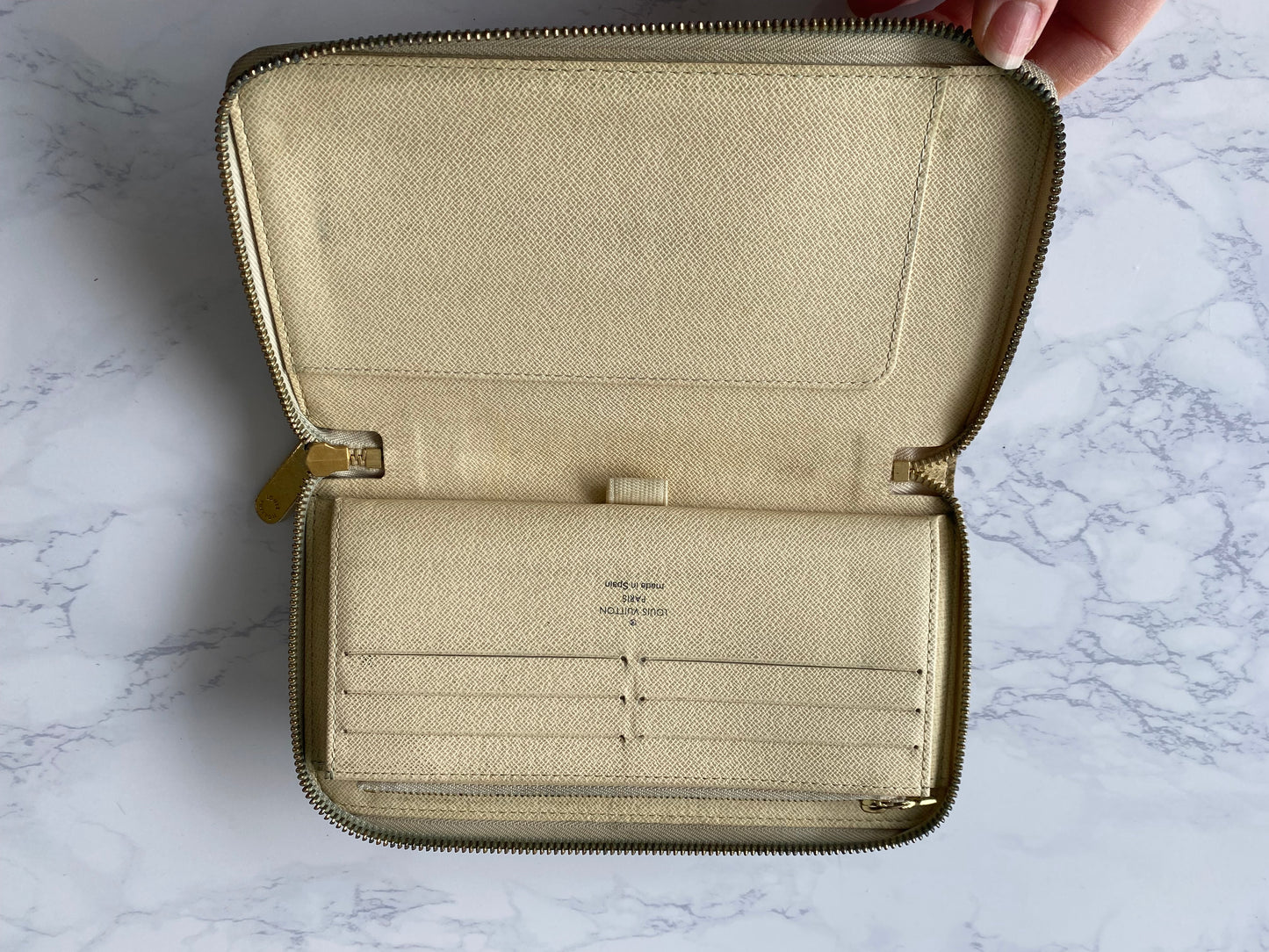 Louis Vuitton Damier Azure Zippy Organiser Wallet