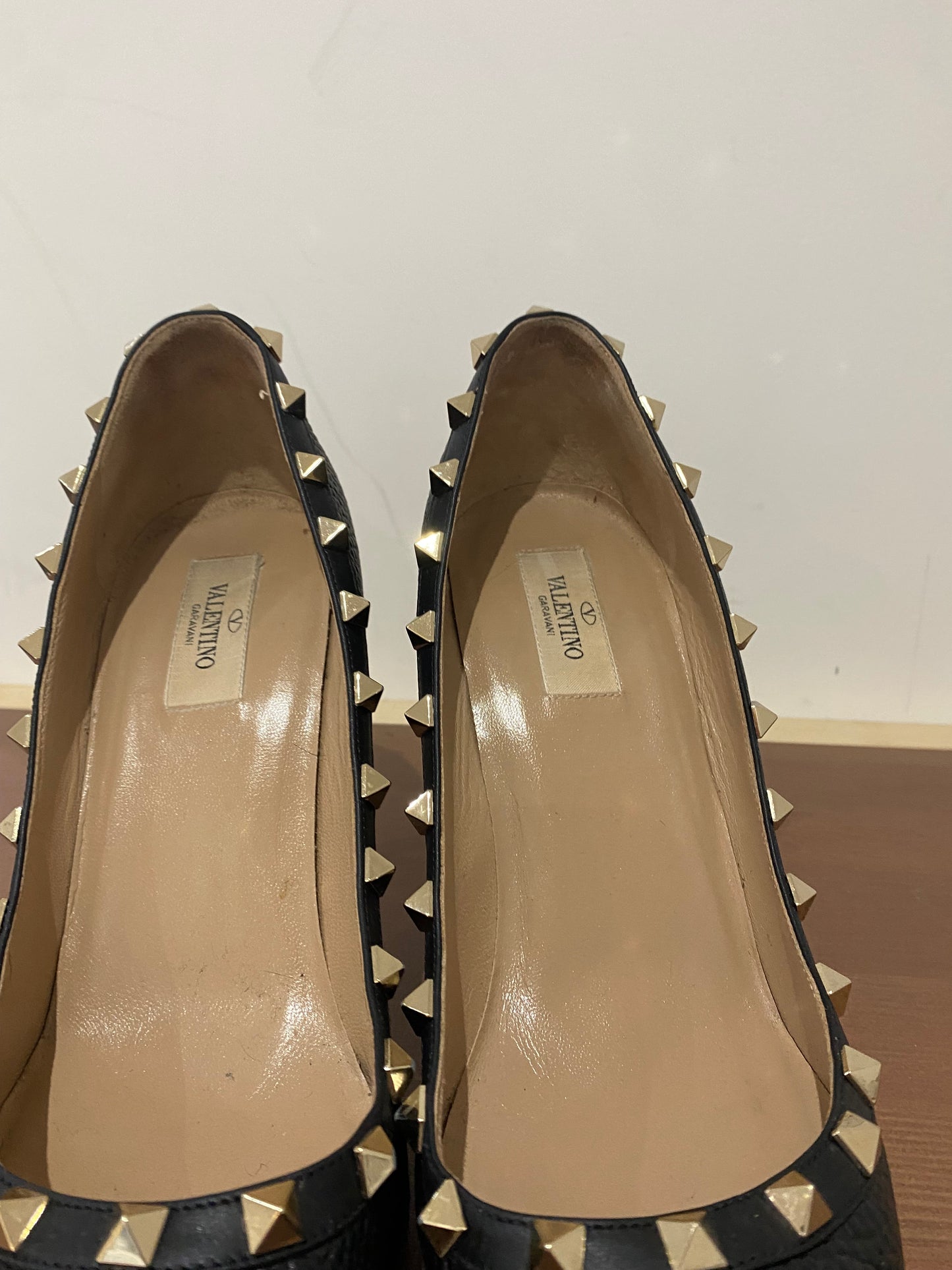 Valentino Rockstud Court Shoes Black Leather Size 7