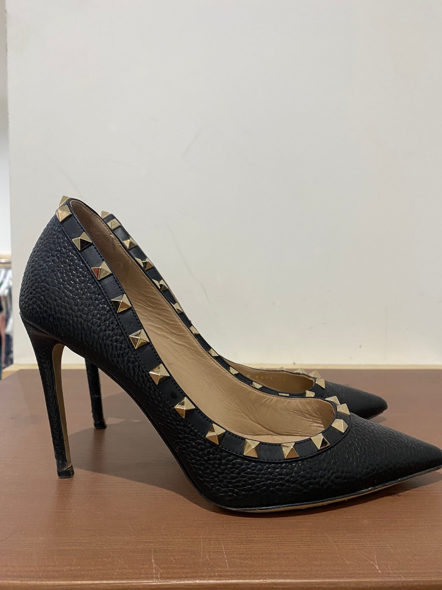 Valentino Rockstud Court Shoes Black Leather Size 7