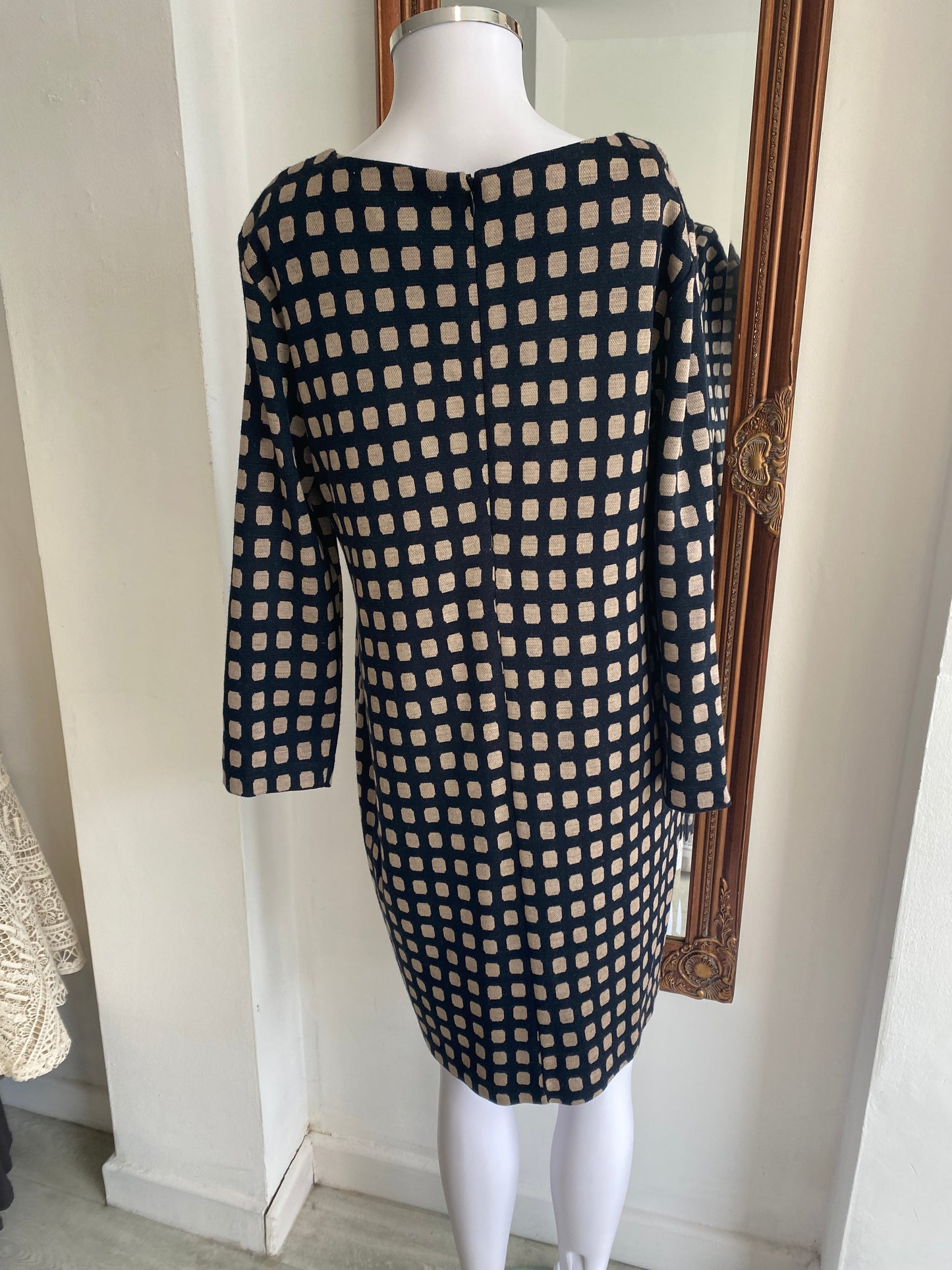 Phase Eight dress size 14 new with tags