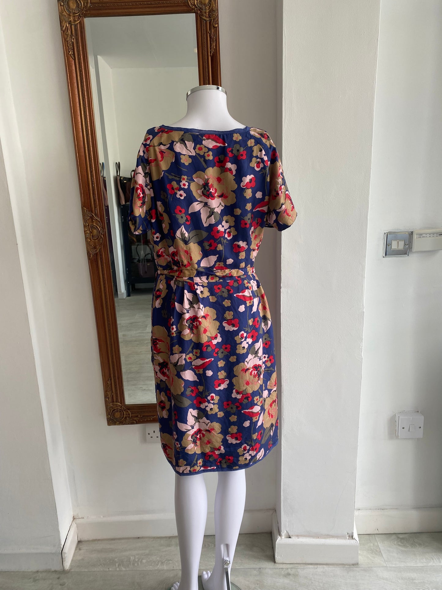 Hobbs NW3 Silk Floral Print Dress Size 12