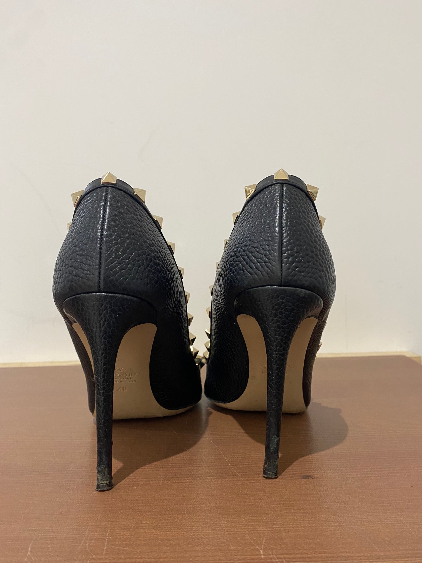 Valentino Rockstud Court Shoes Black Leather Size 7