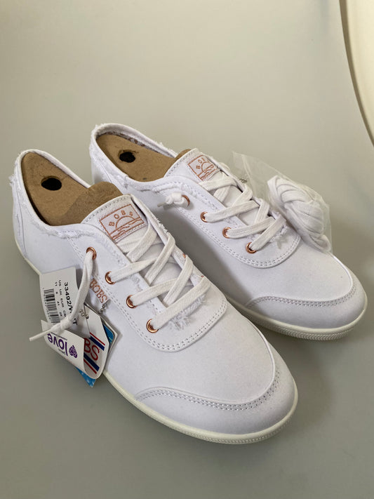 Sketchers Bobs white canvas trainers brand new size 8