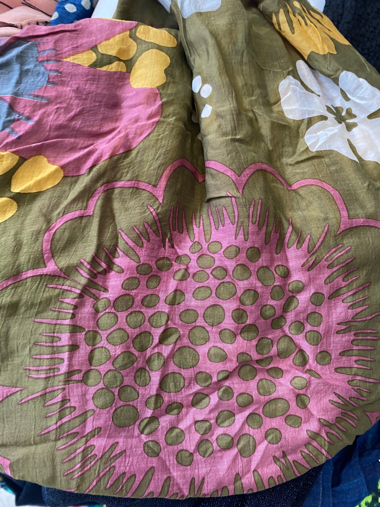 One Hundred Stars scarf