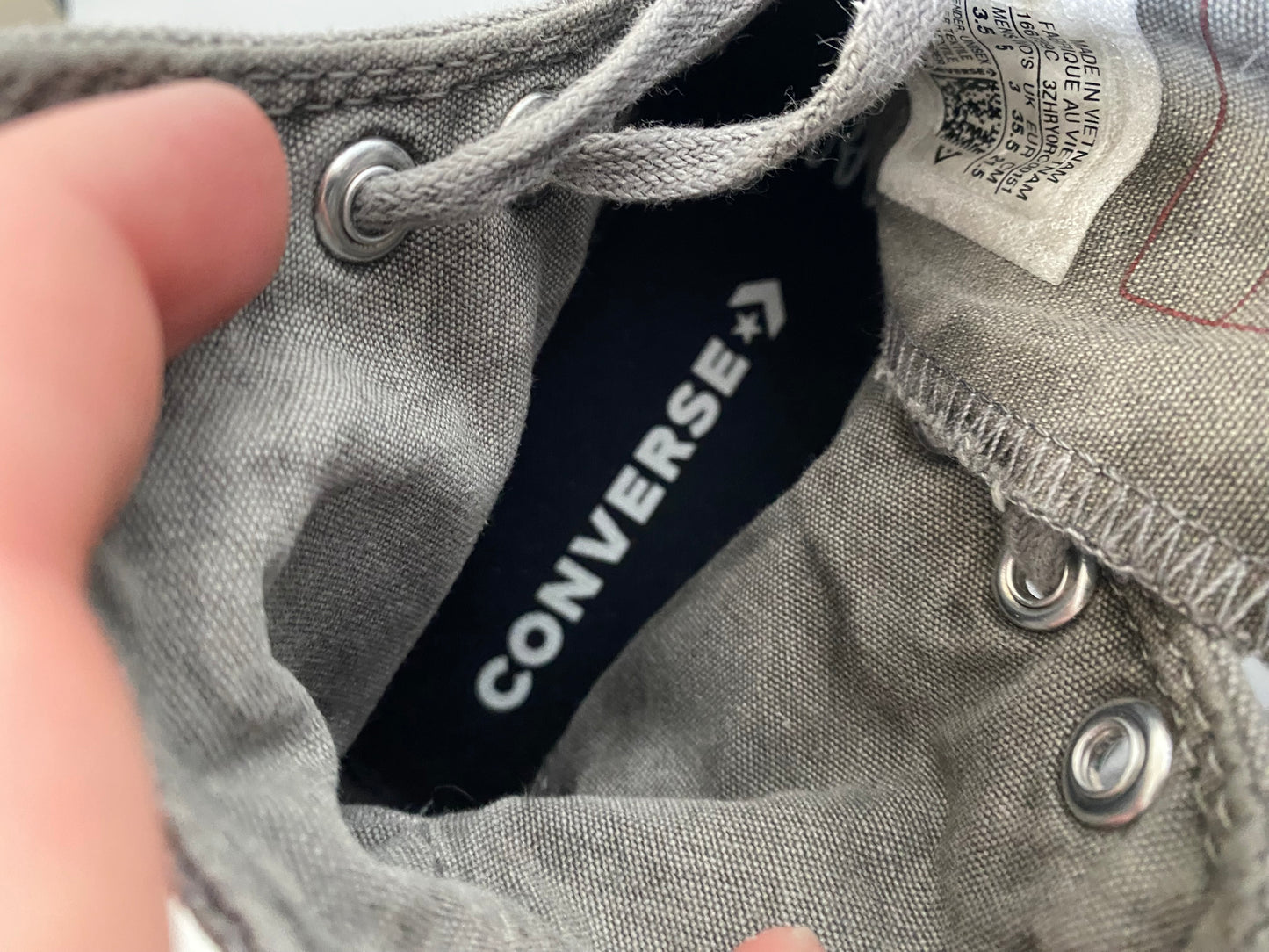 Converse grey canvas run star trainers size 3