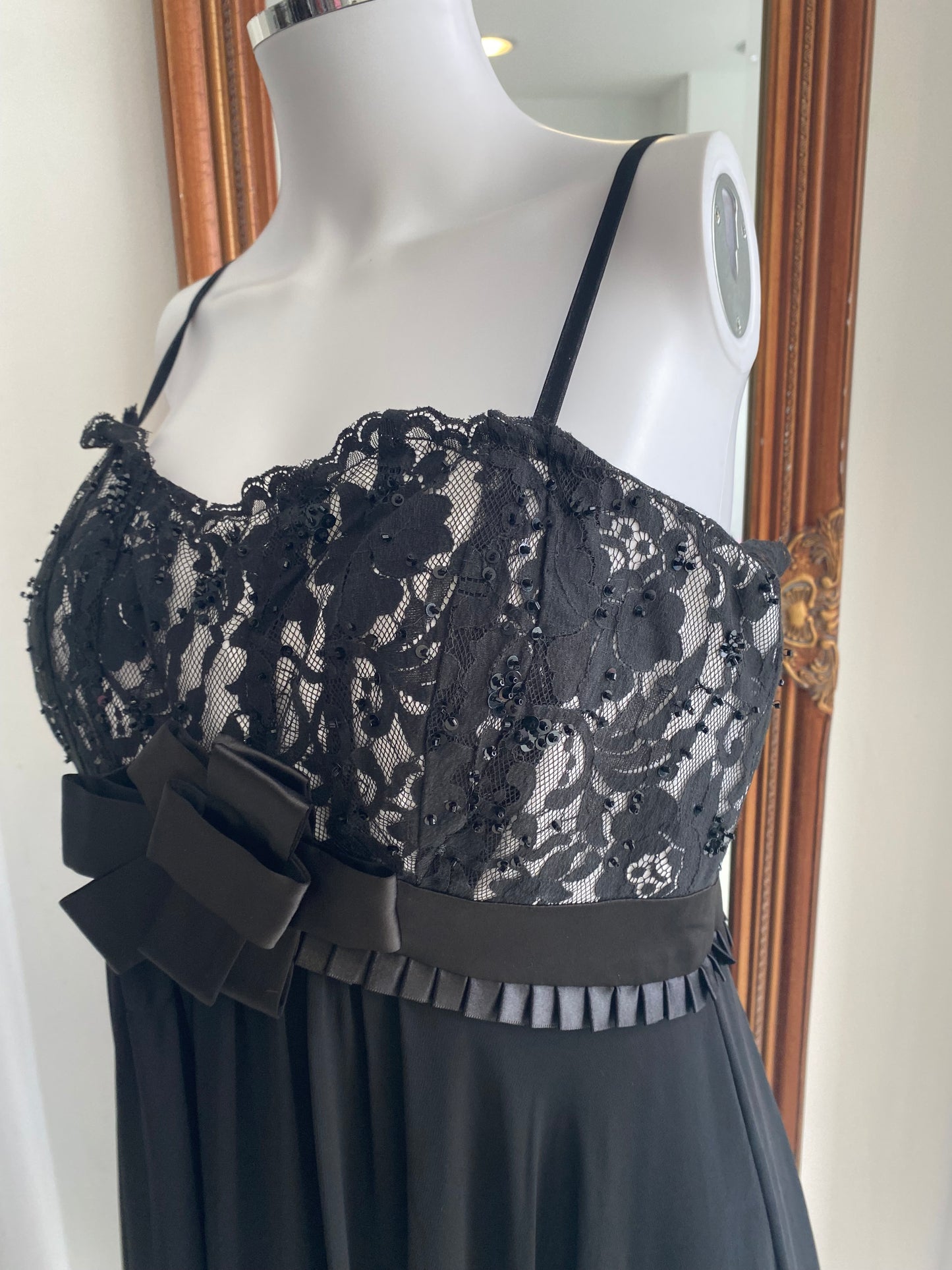 Gina Bacconi black dress size 14