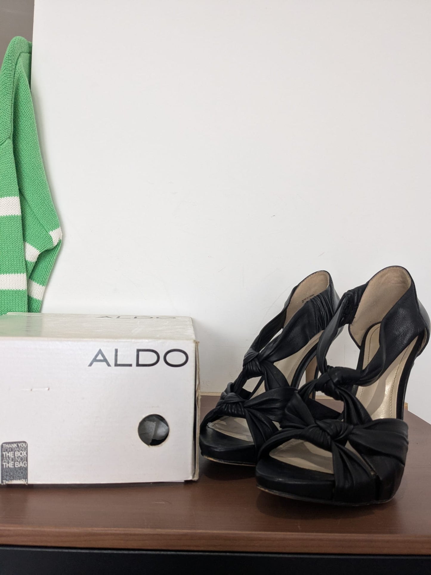 Aldo black leather knotted heels size 5