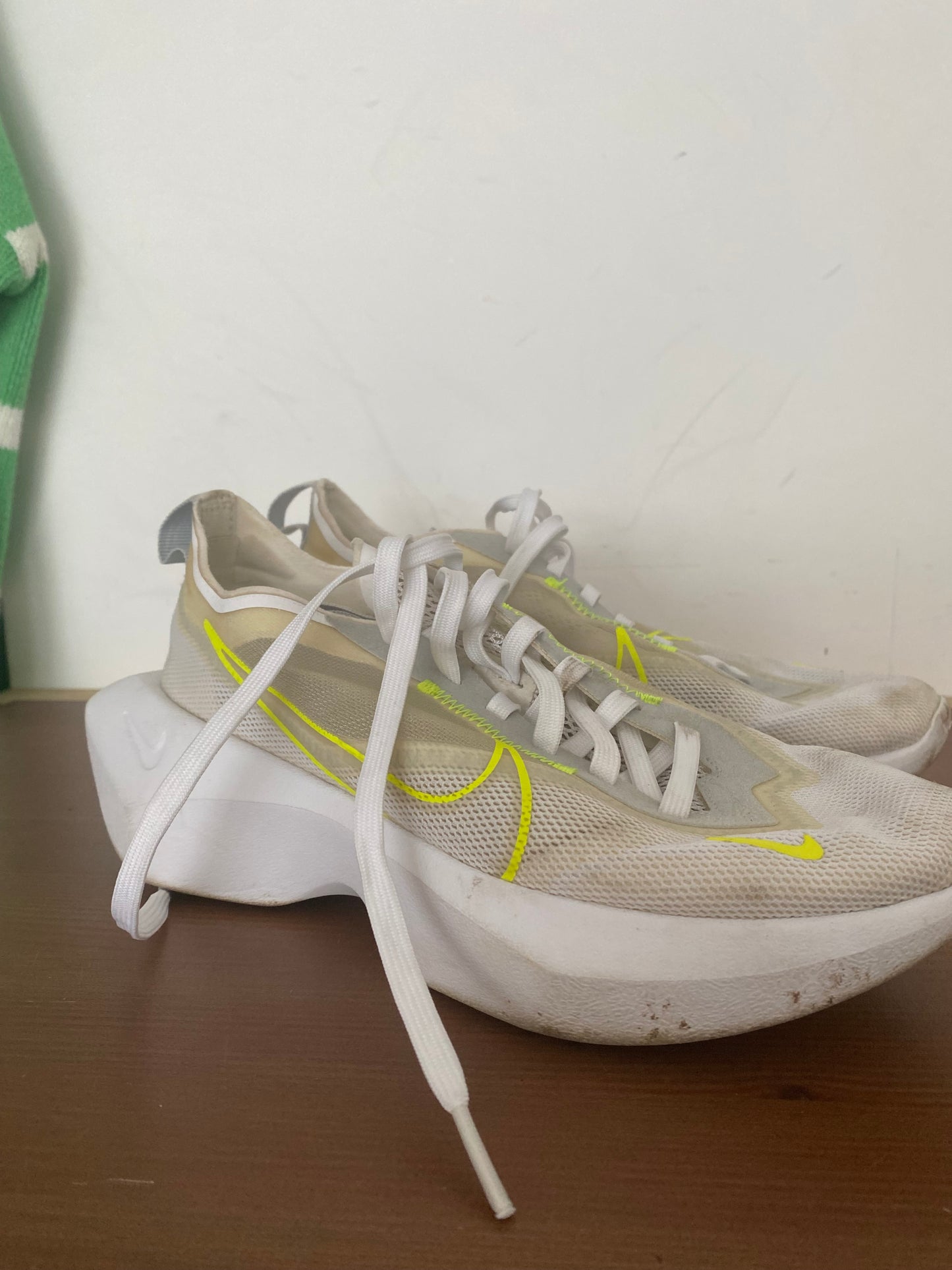 Nike Vista Lite Trainers Size 5