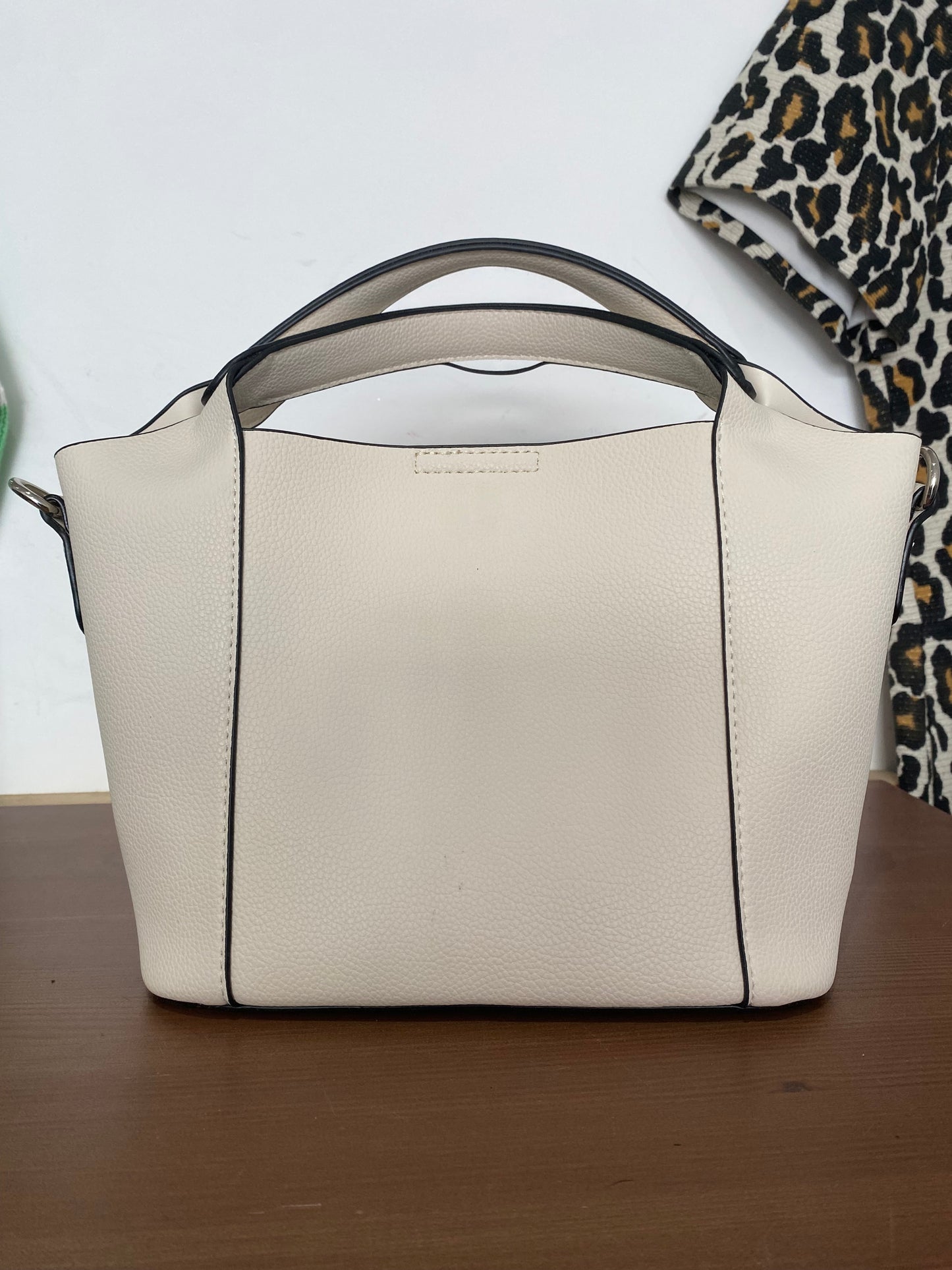 Red Cuckoo cream leather handbag brand new