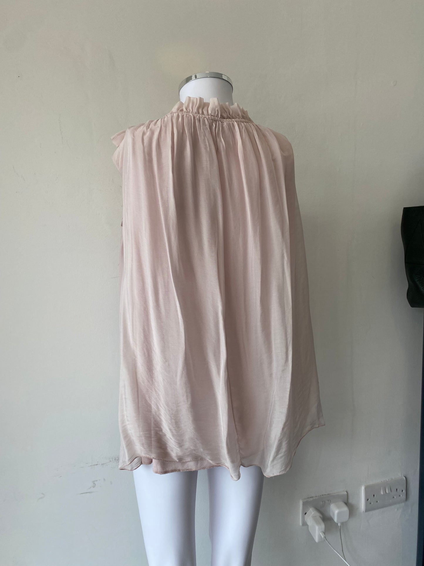 Diverse Blush Pink Silk Top Size 12