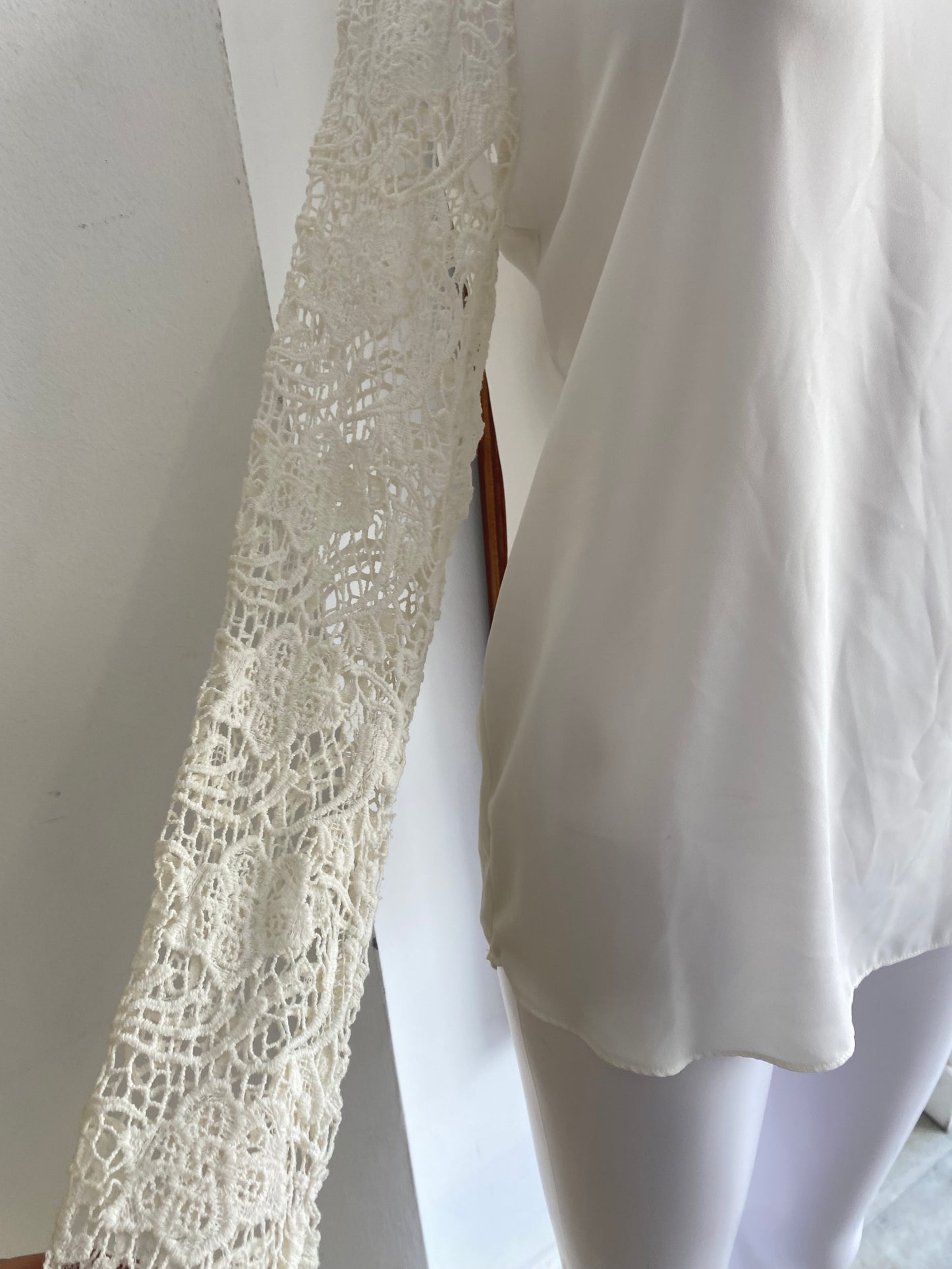 Zara white top with lace sleeves size 8