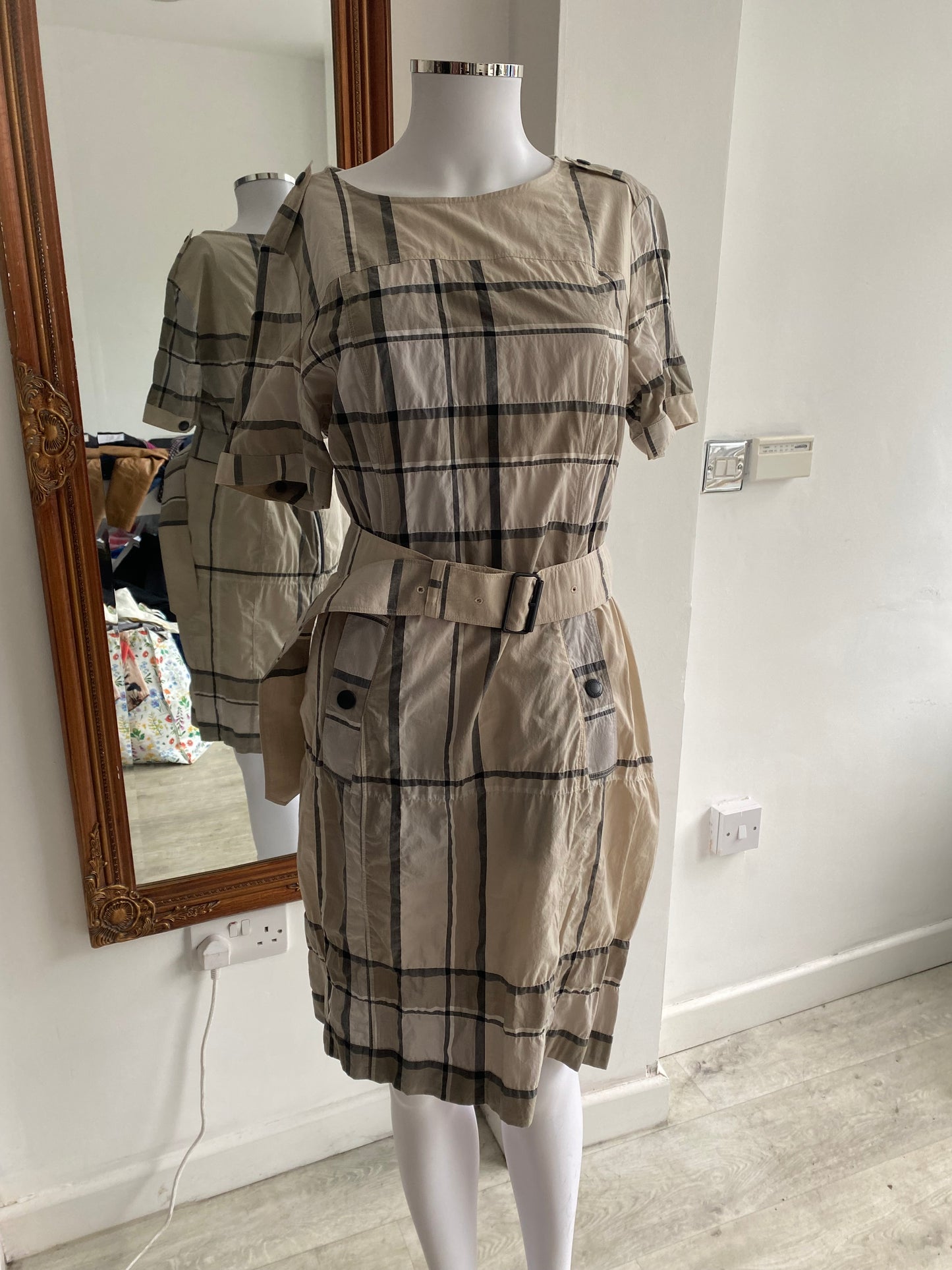 Burberry checked dress nova check size 10