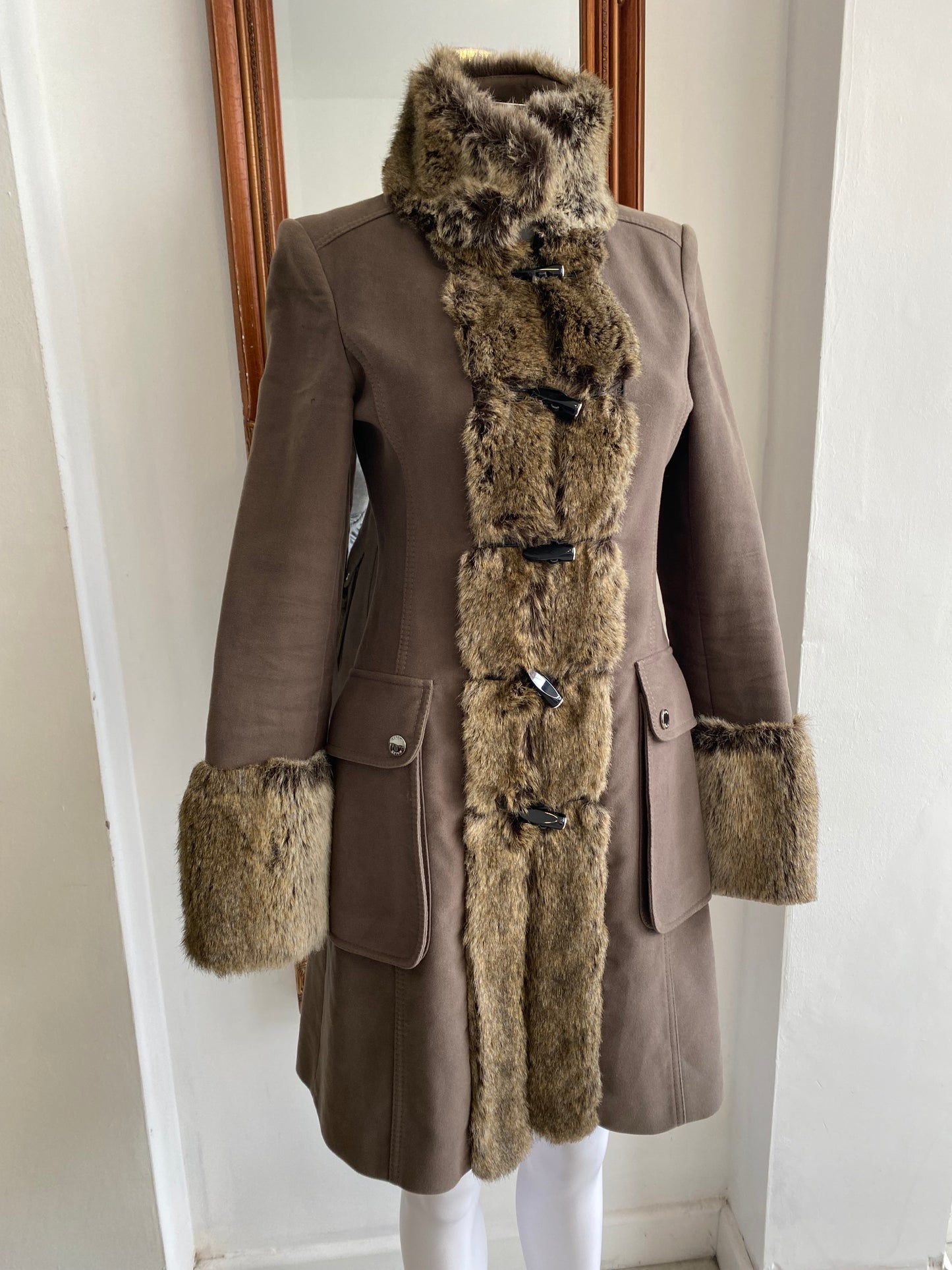 Karen Millen faux fur coat size 8