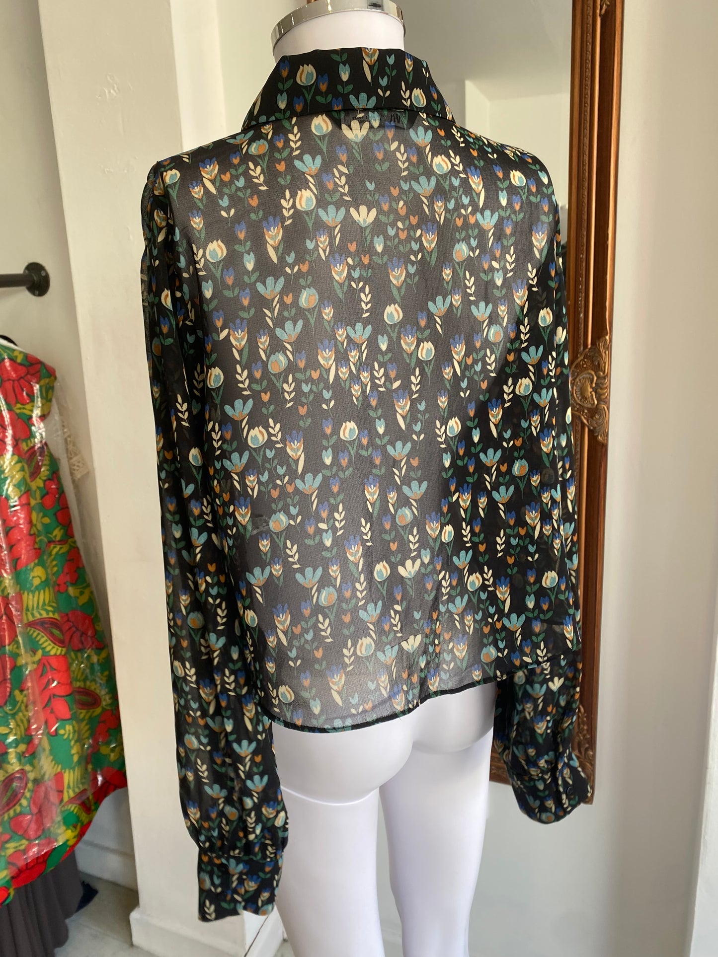 Zara cropped blouse size 8-10