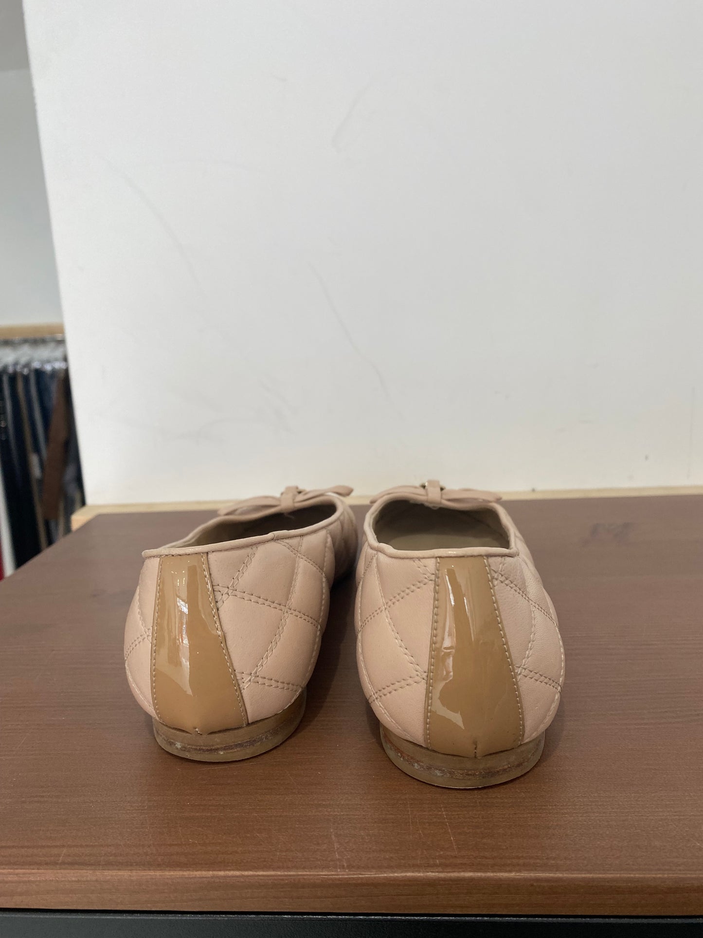 Russell and Bromley Blush Pink Leather Quilted Pumps Size 5