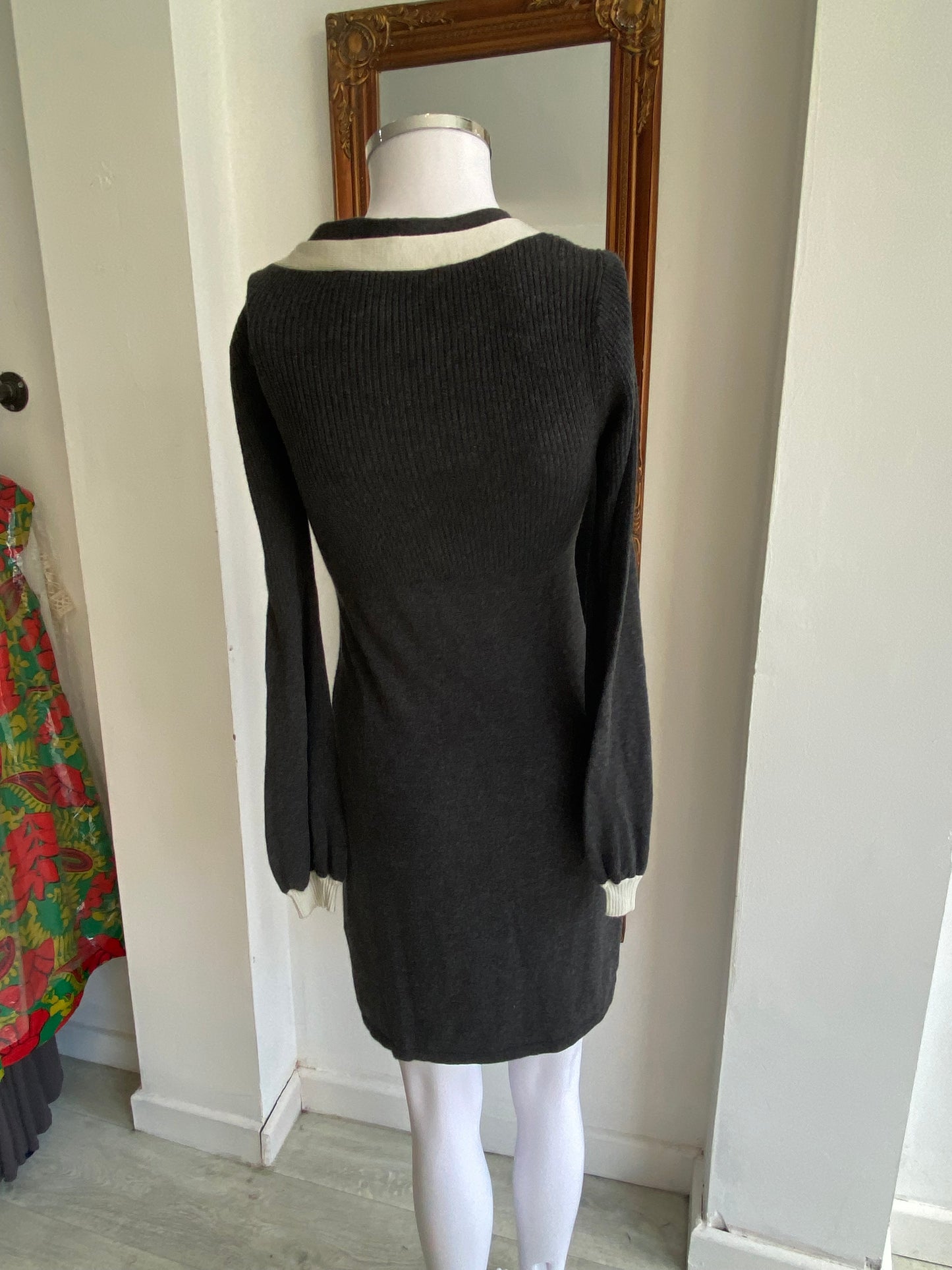 Fenn Wright Manson grey knitted dress size 8-10