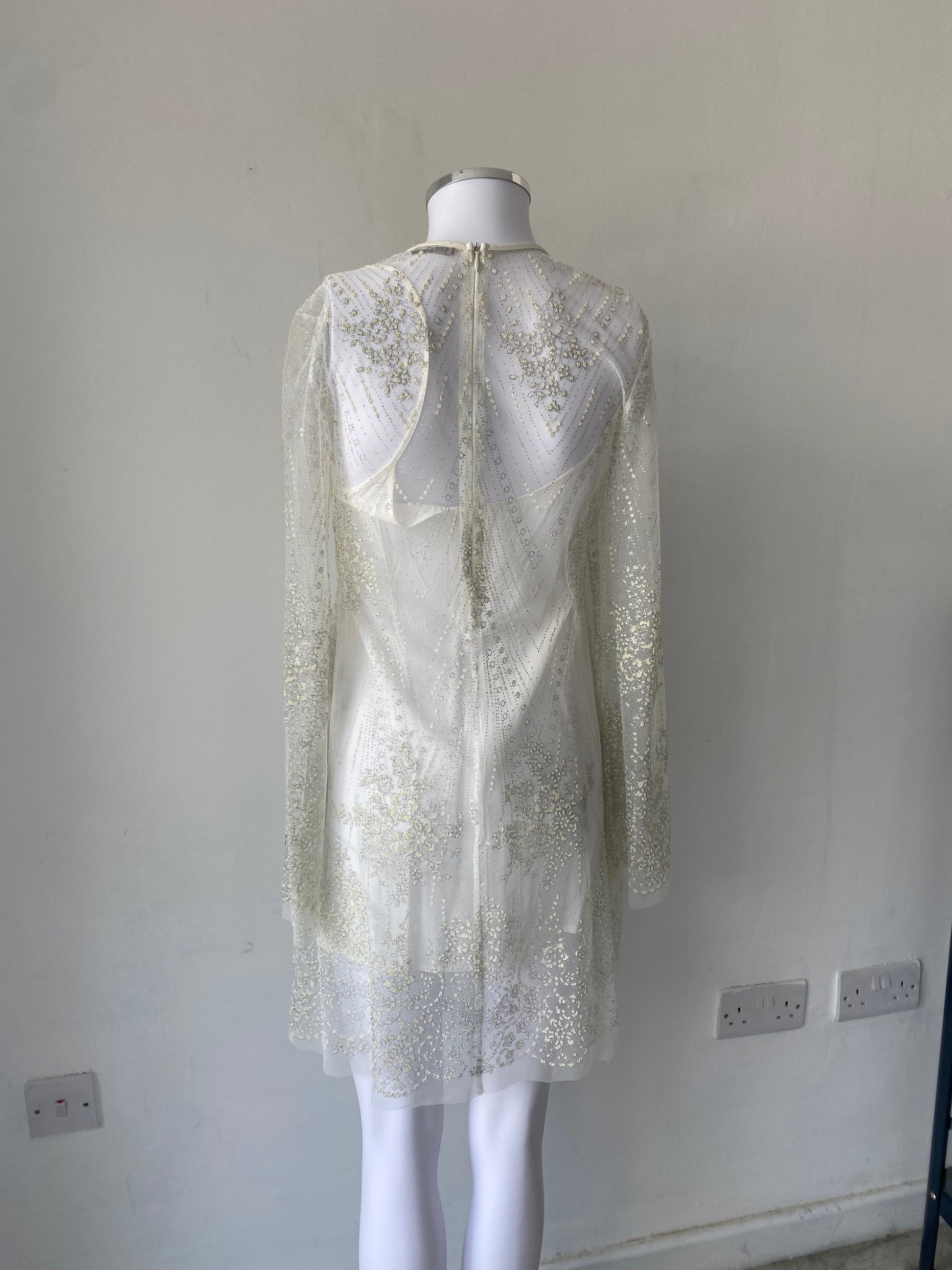 Zara White Glitter Dress Size 8-10 Follow The Clothes Zara White Glitter Dress Size 8-10 Follow The Clothes