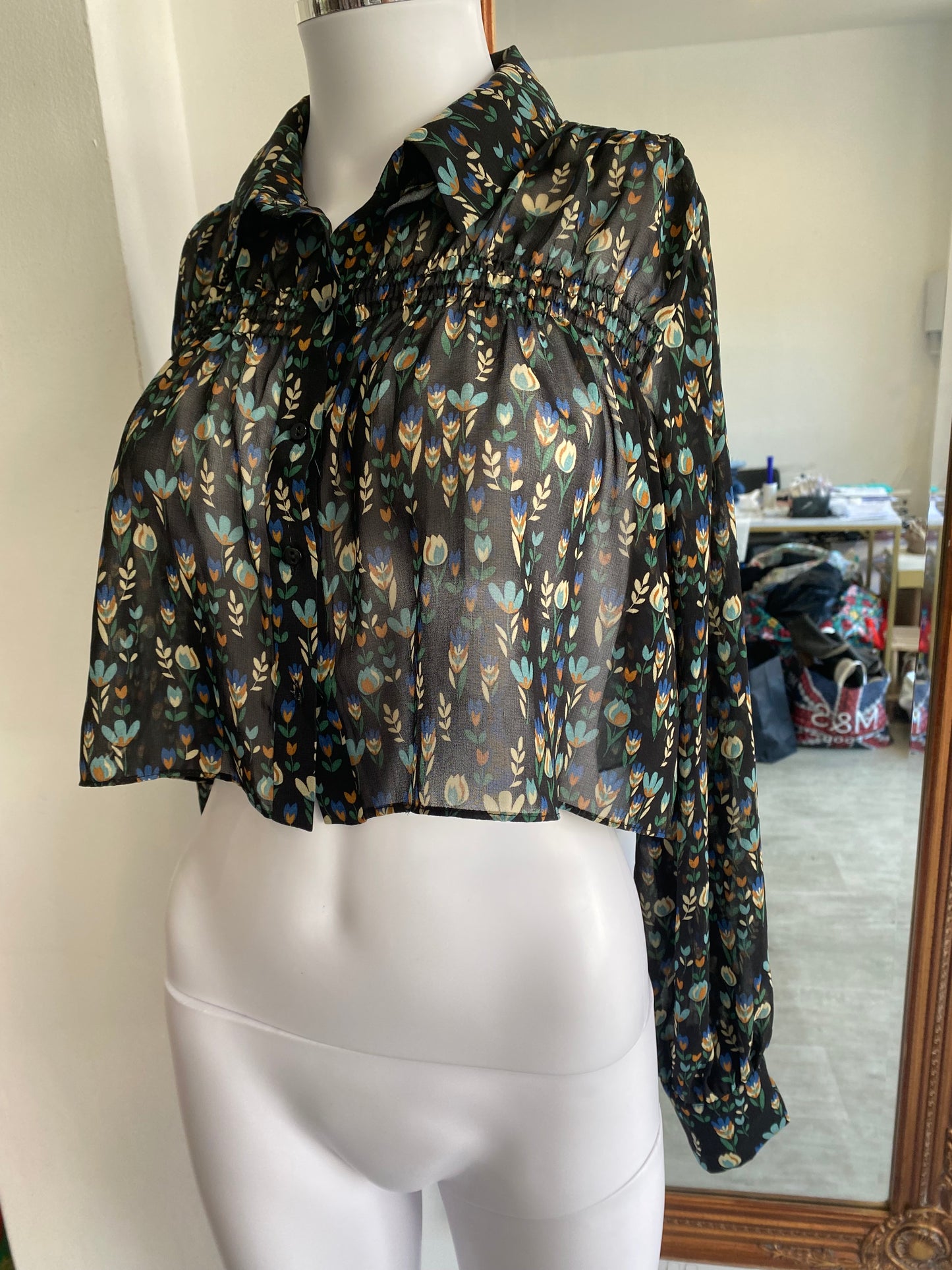 Zara cropped blouse size 8-10