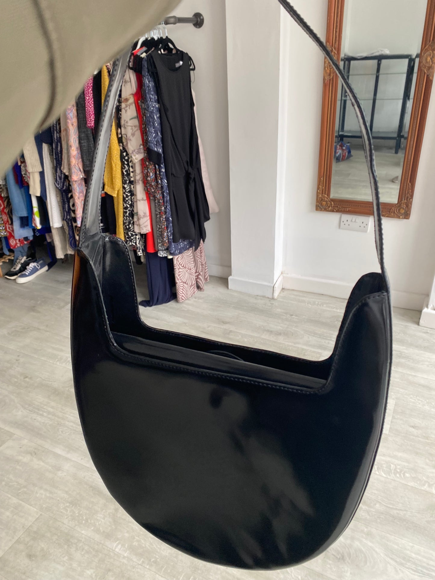 Belcinto Black Leather Handbag