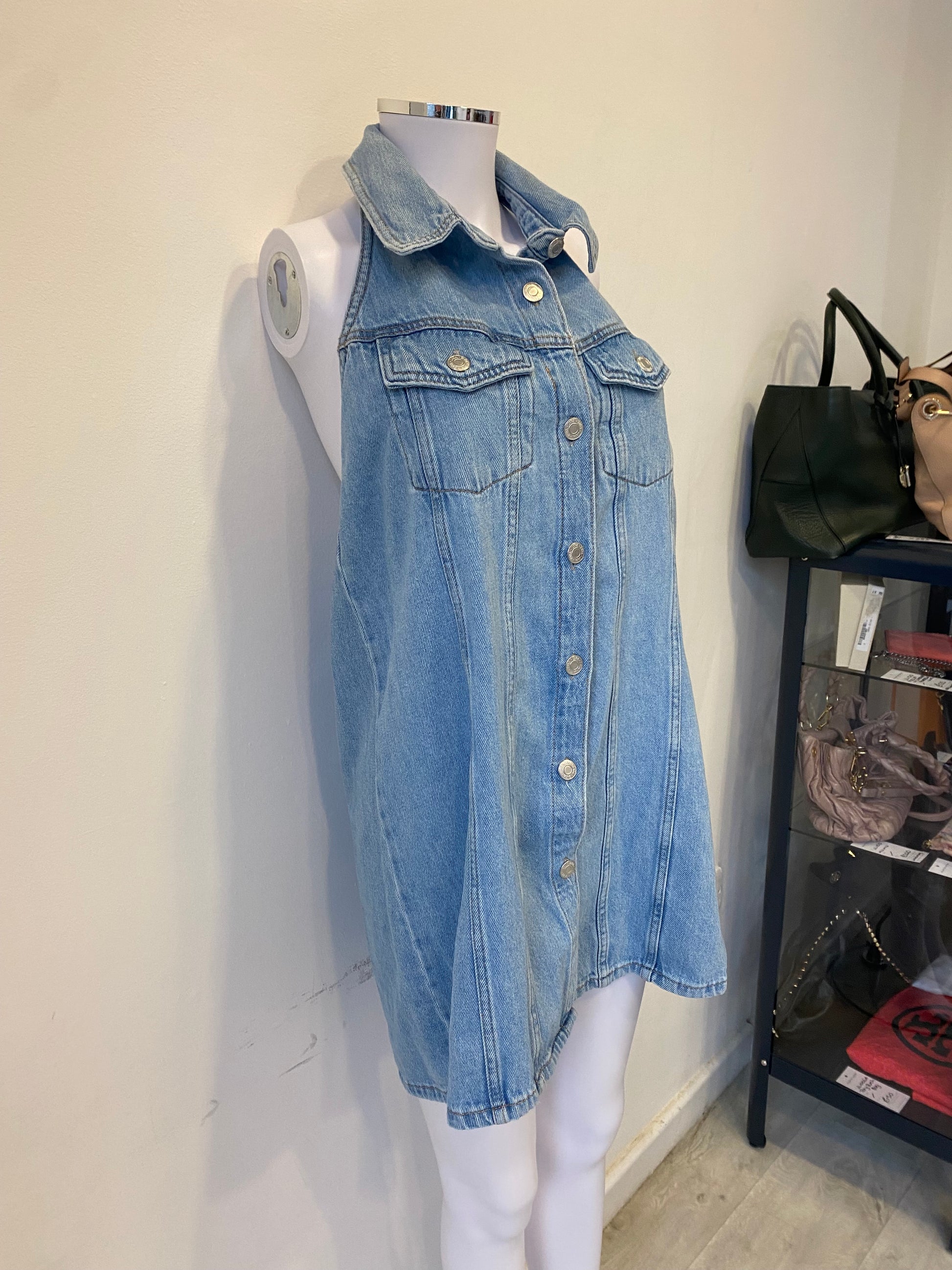 Zara Denim Halter Neck Dress Size L 12 Follow The Clothes Zara Denim Halter Neck Dress Size L 12 Follow The Clothes