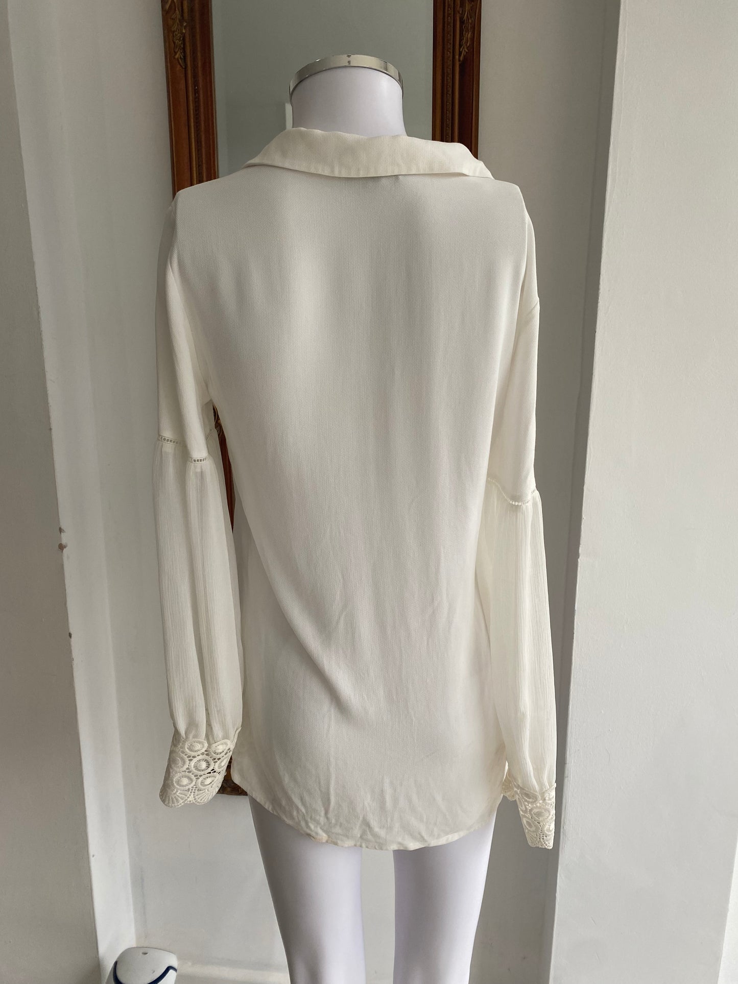 Massimo Dutti White Top Size 8-10