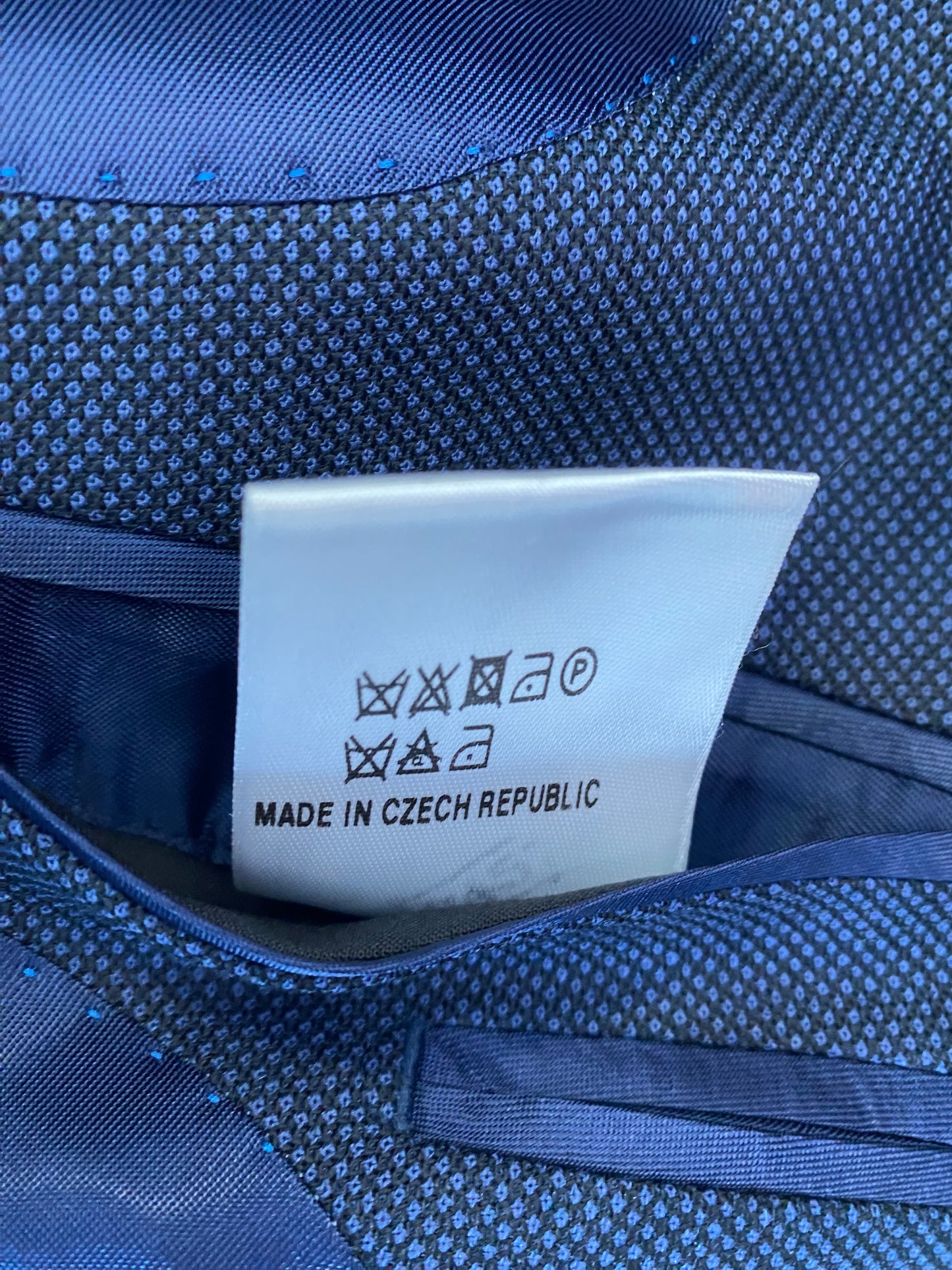 Charles Tyrwhitt Blue Suit Size XL