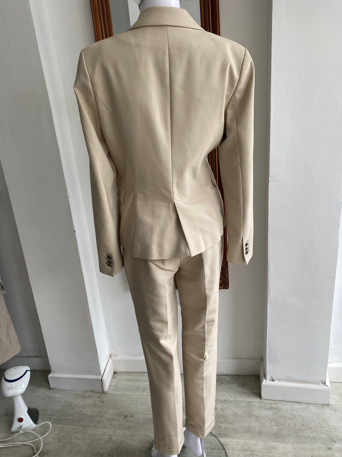 Zara Beige Trouser Suit Size 10