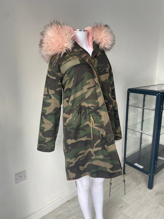 Jane and Tash Camouflage Print Fur Lined Coat with Hood Size S-M