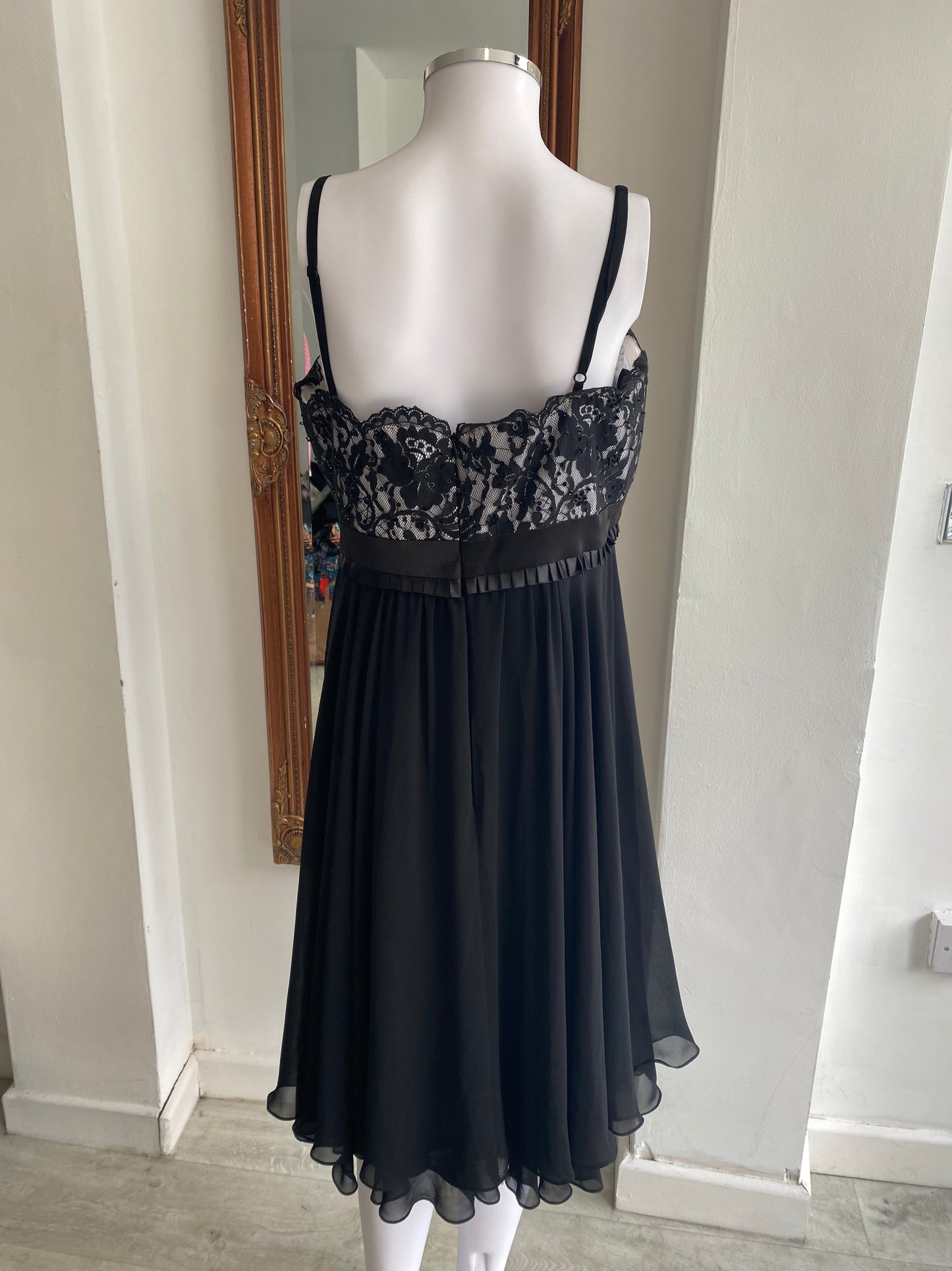 Gina Bacconi black dress size 14