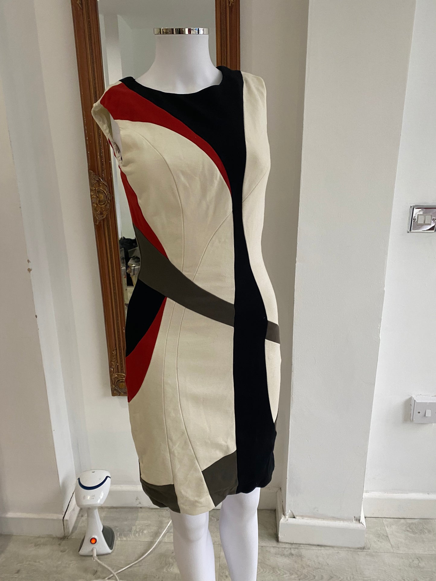Karen Millen Vintage Colour Block Dress Size 8