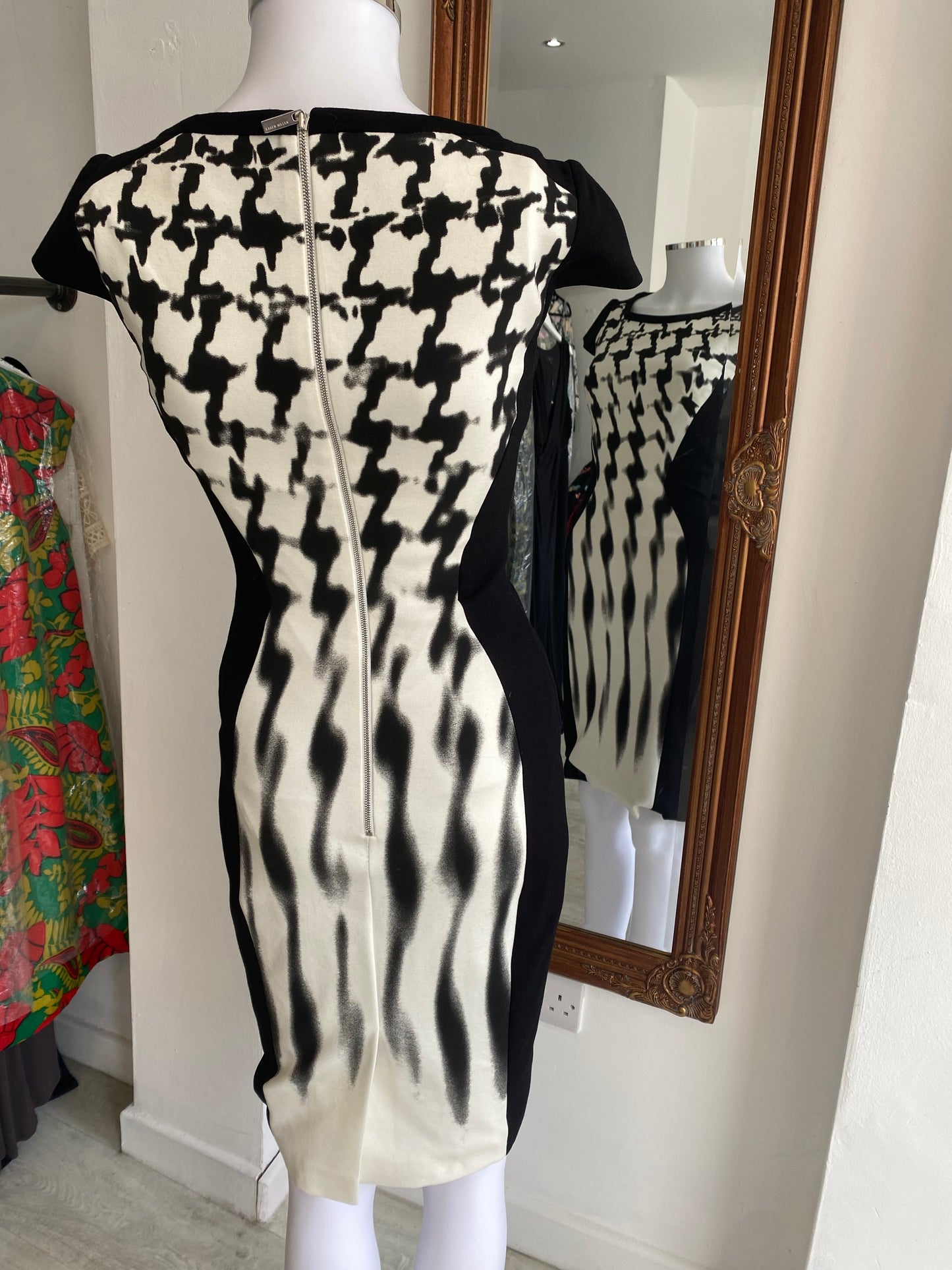 Karen Millen patterned dress size 6