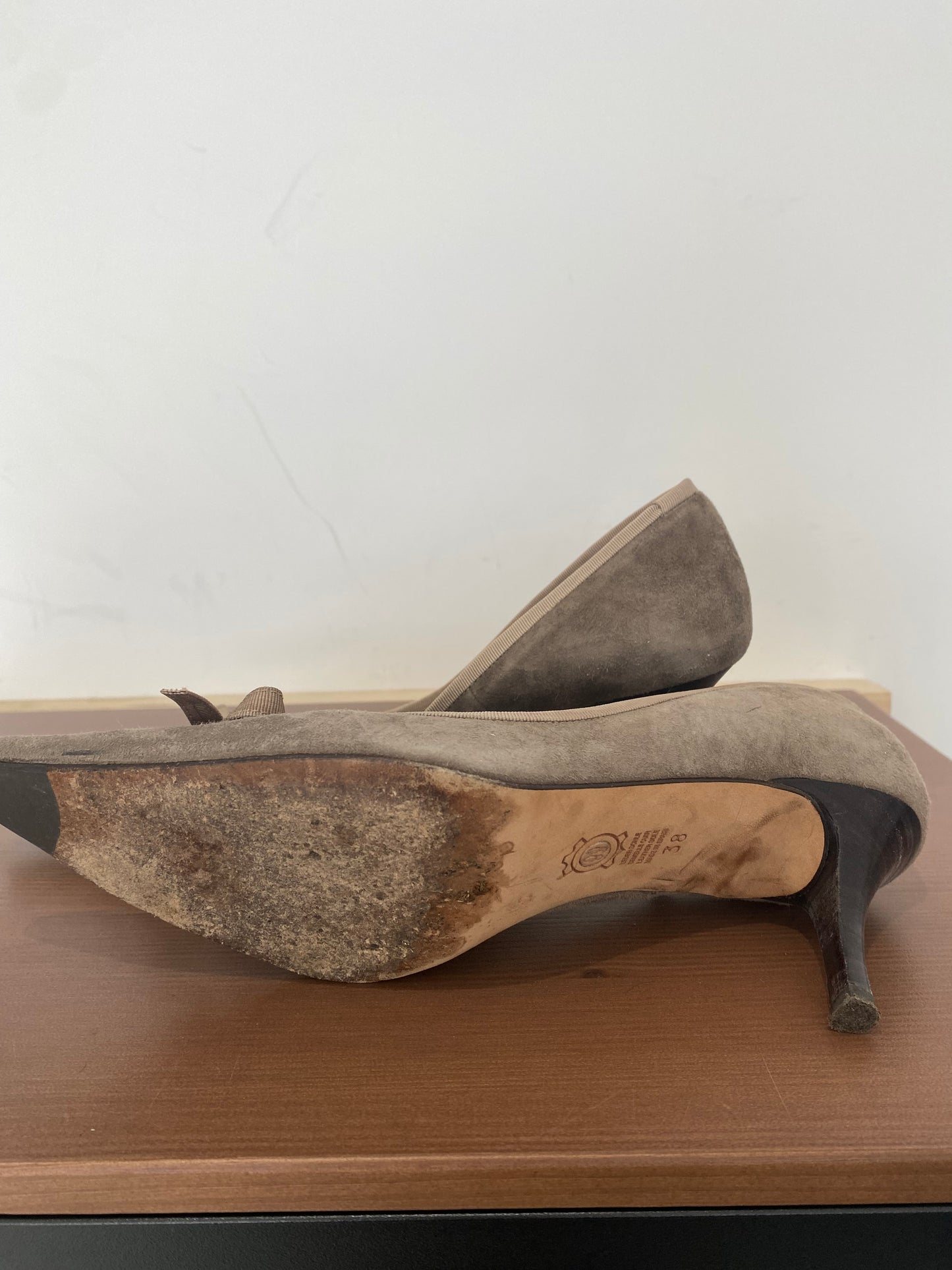 LK Bennett Beige Suede Heels with Bow Detail Size 5