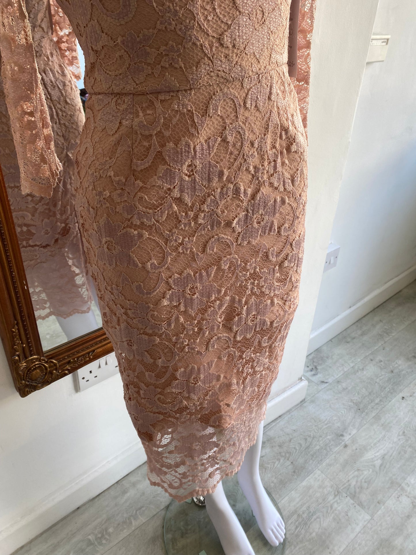 The pretty dress company lace dress size 8