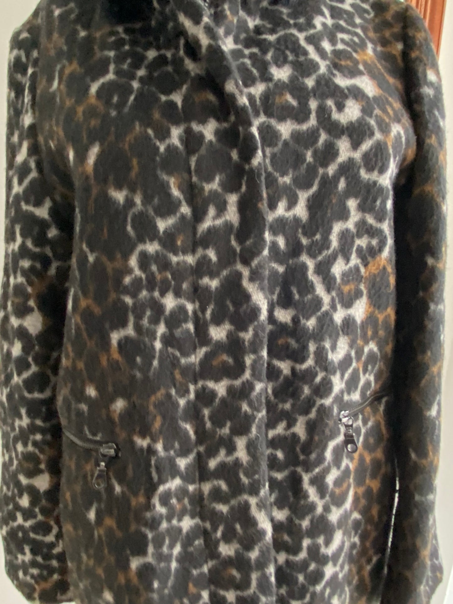 Four Seasons leopard print coat size 12-14
