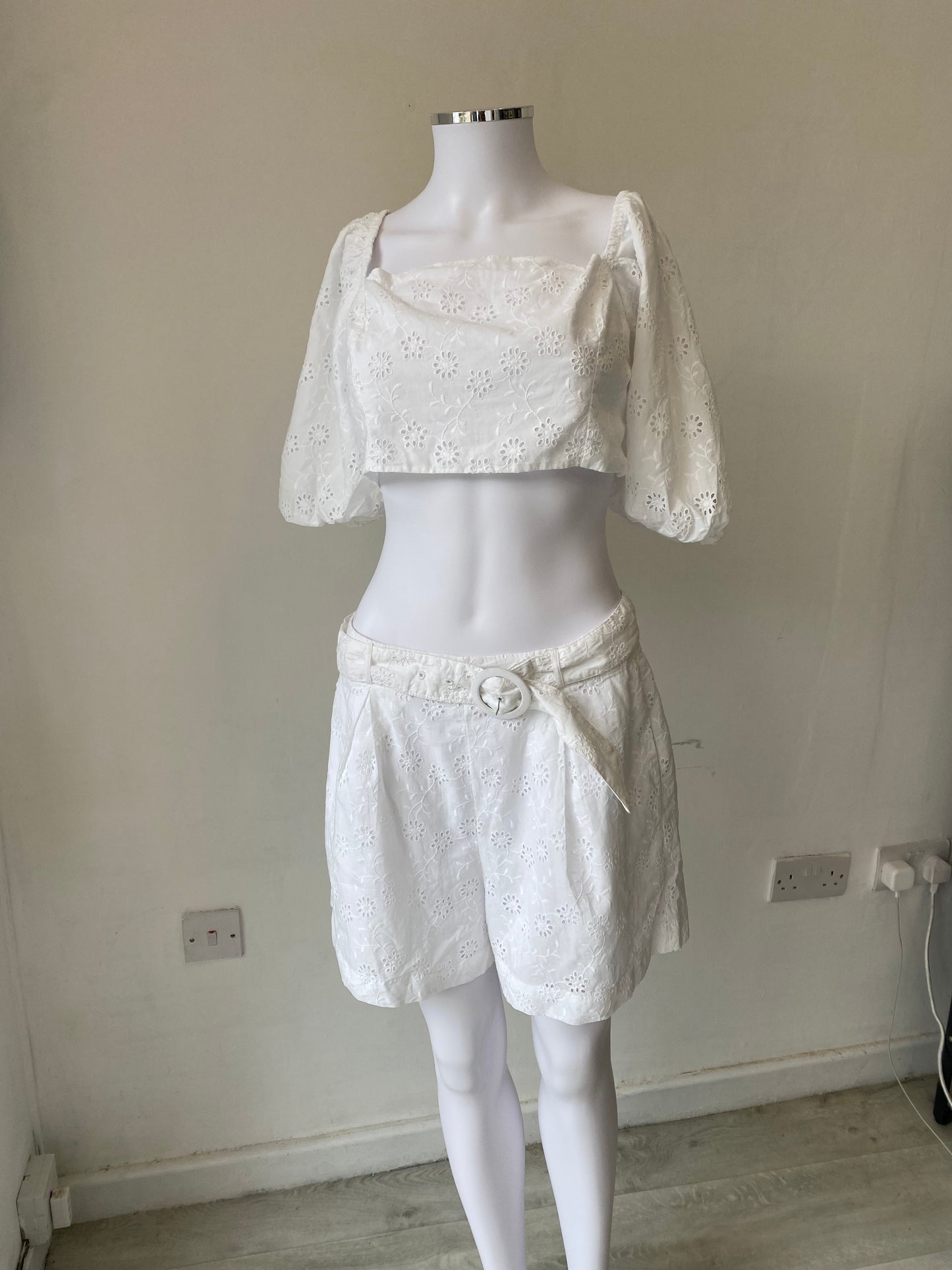 Nobody’s Child White Co-Ord Top and Shorts Set Size 12