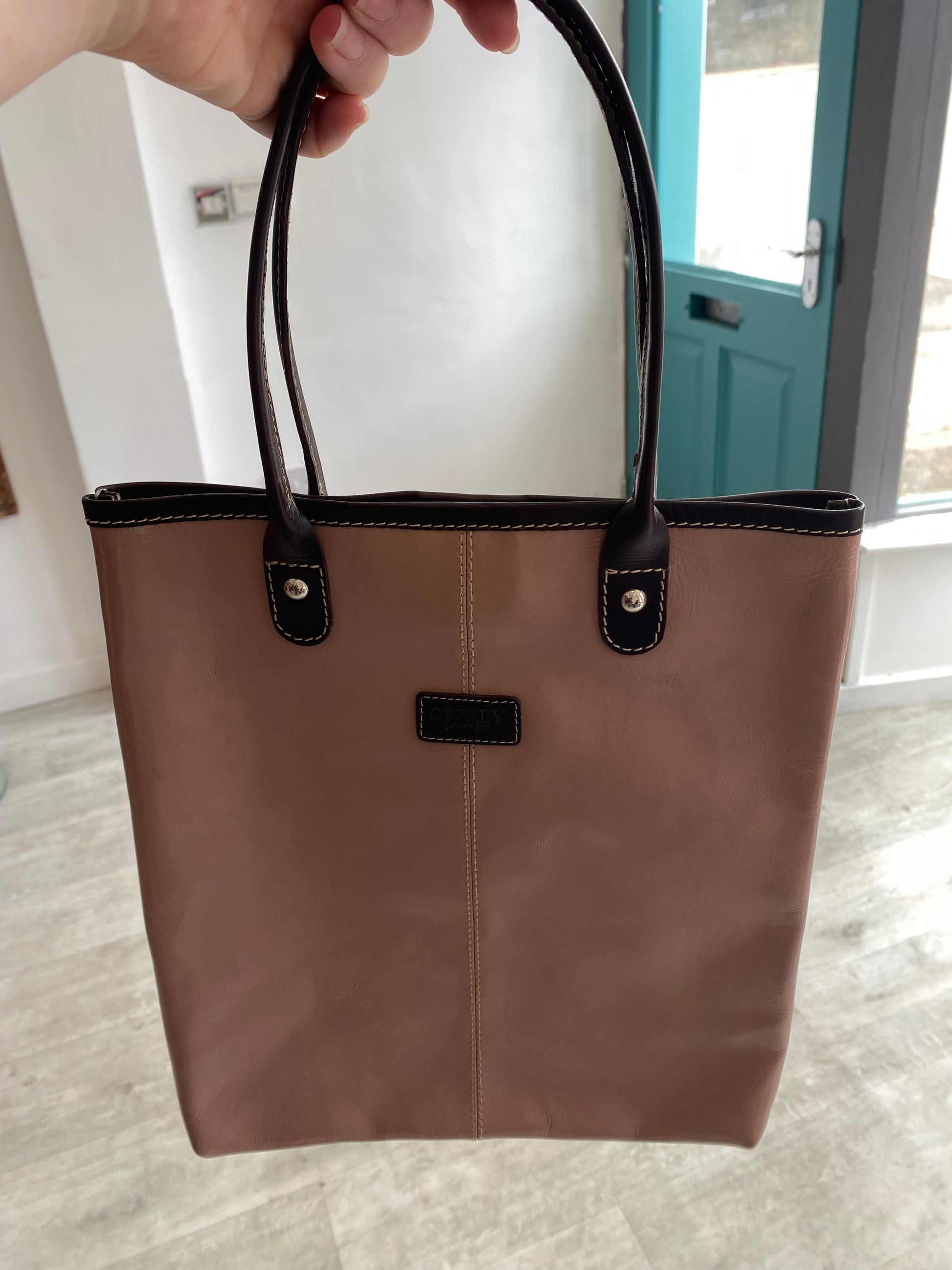 osprey brown leather tote bag Osprey Coated Leather Handbag – Follow The Clothes