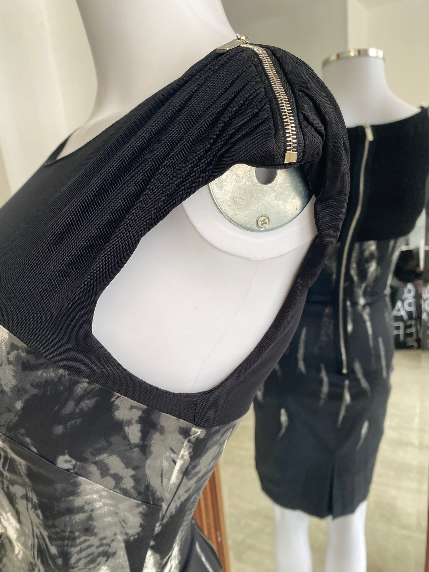 Karen Millen feather print dress size 8